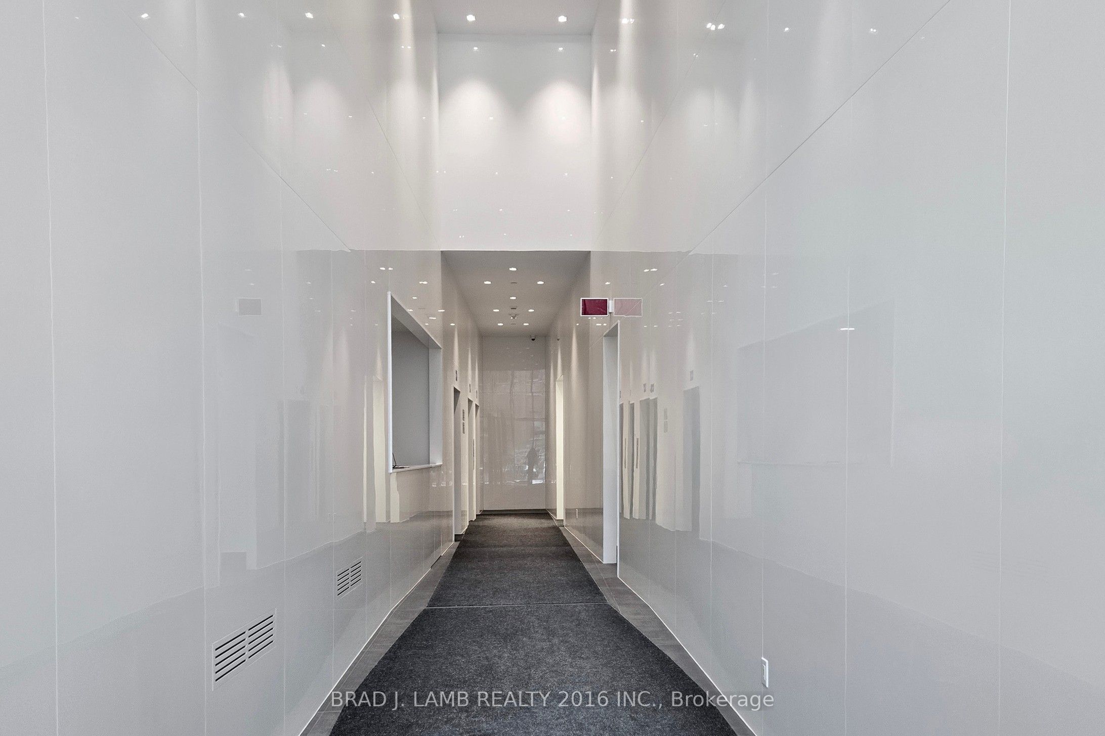 55 Ontario Street 305 Property Photo 29
