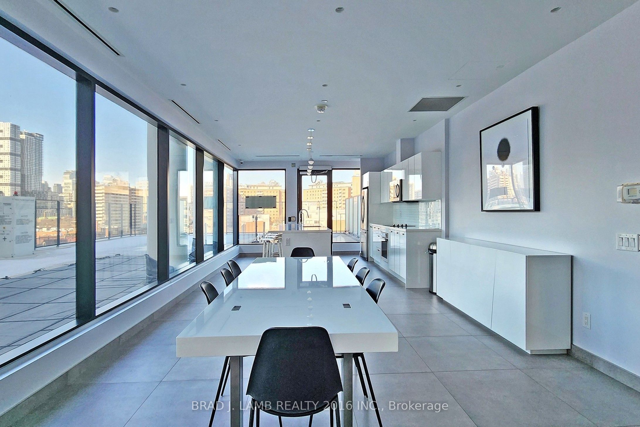 55 Ontario Street 305 Property Photo 31