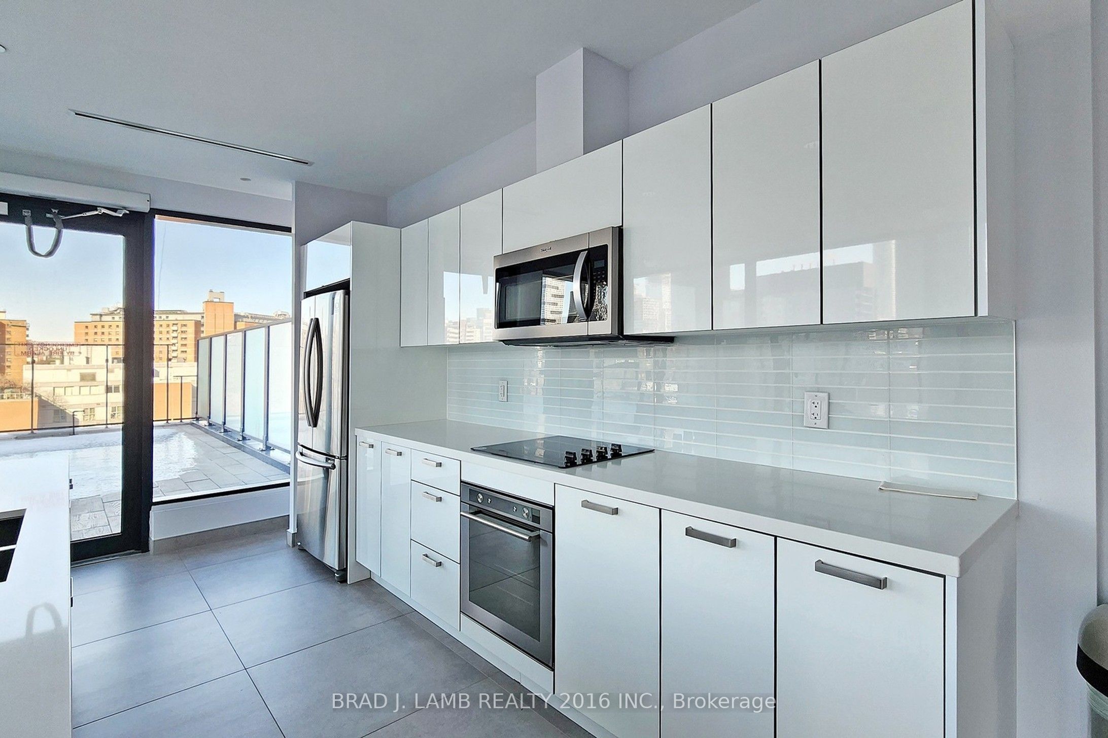 55 Ontario Street 305 Property Photo 33