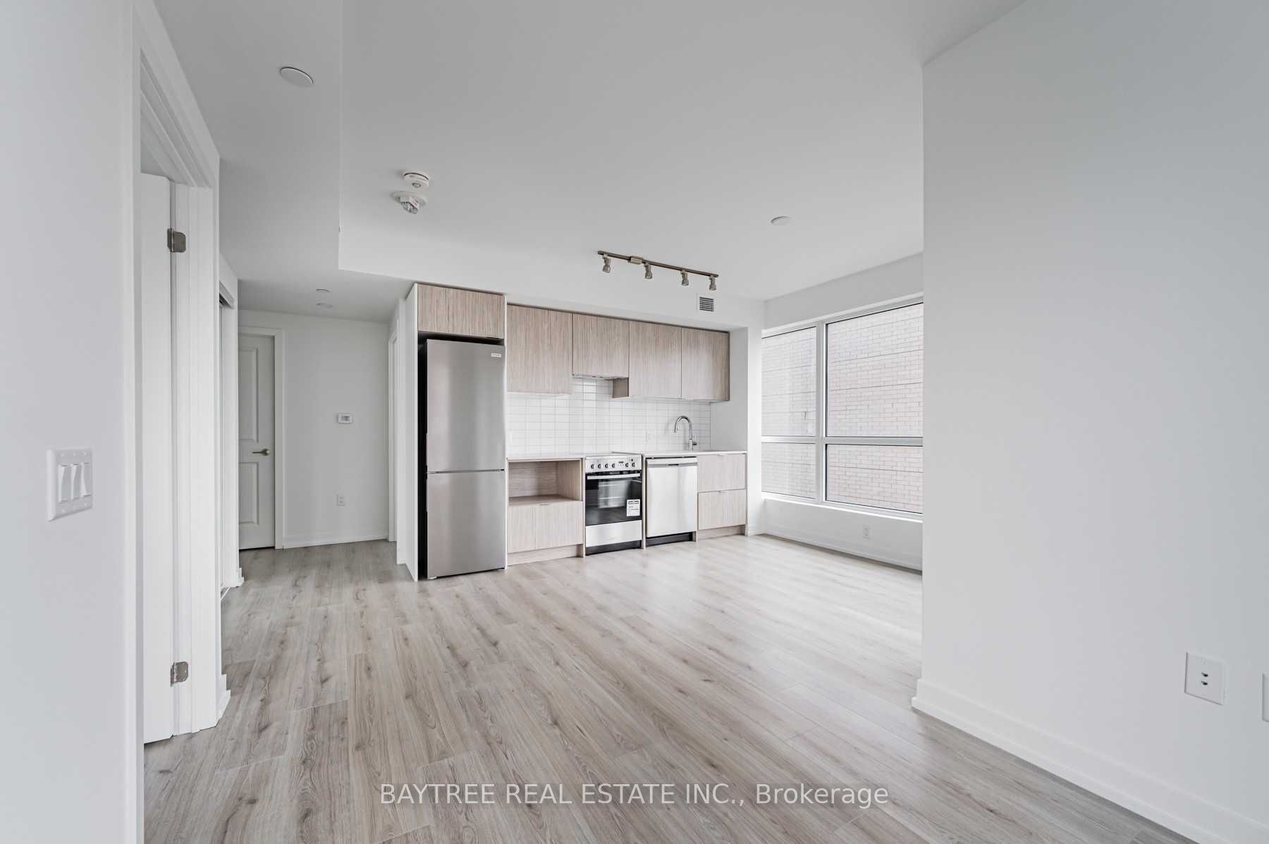 395 Bloor Street E 1611 Property Photo 3