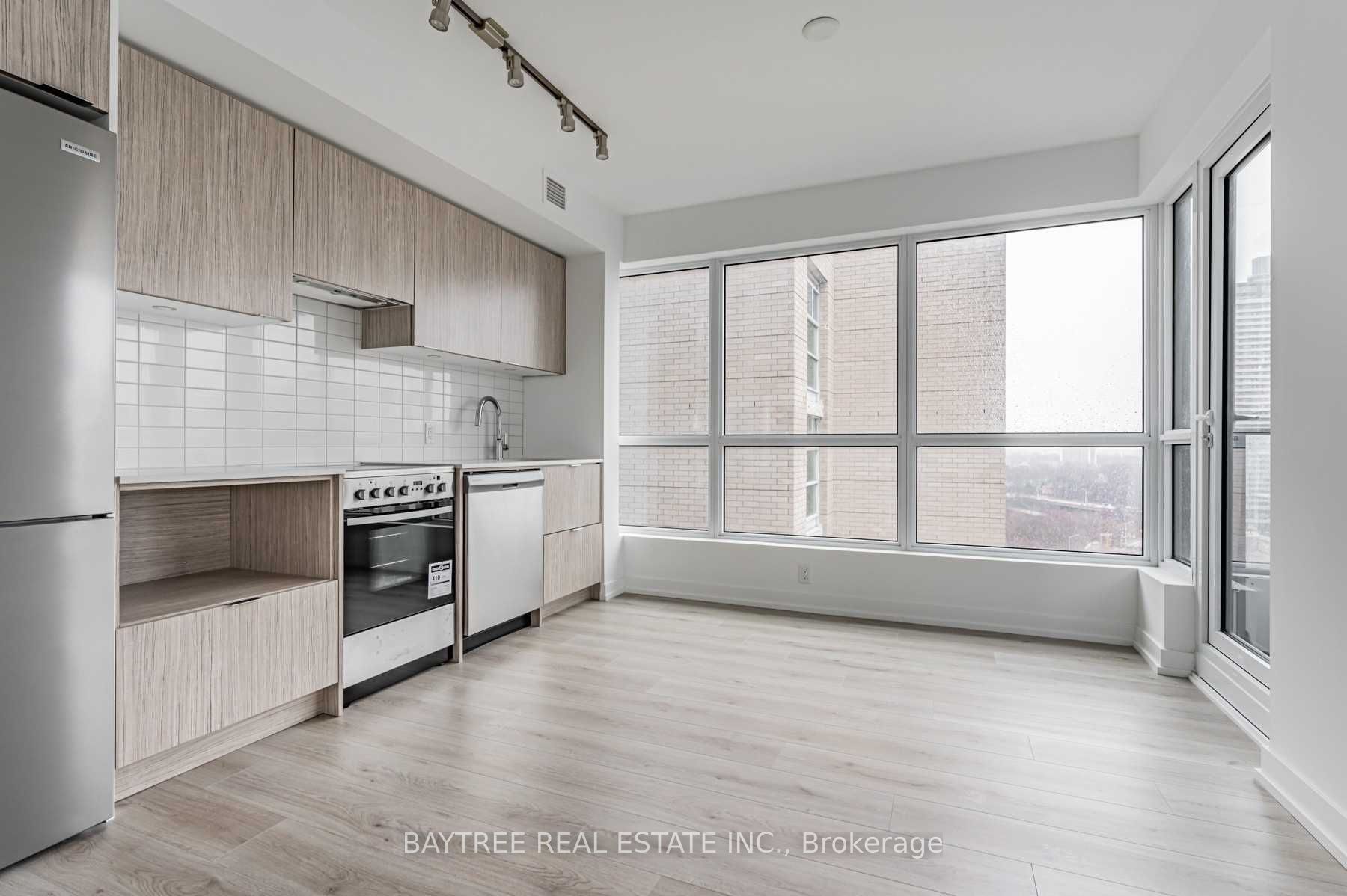 395 Bloor Street E 1611 Property Photo 5