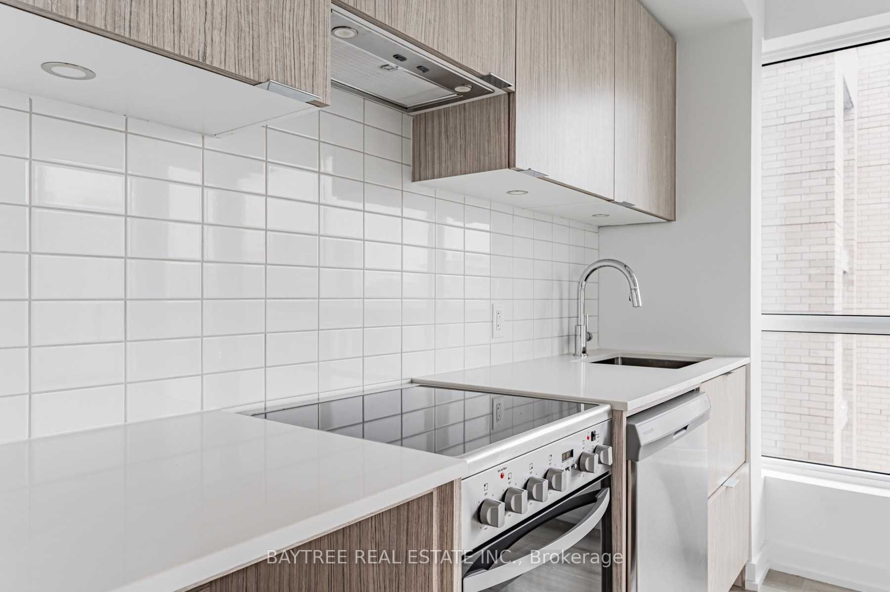 395 Bloor Street E 1611 Property Photo 7