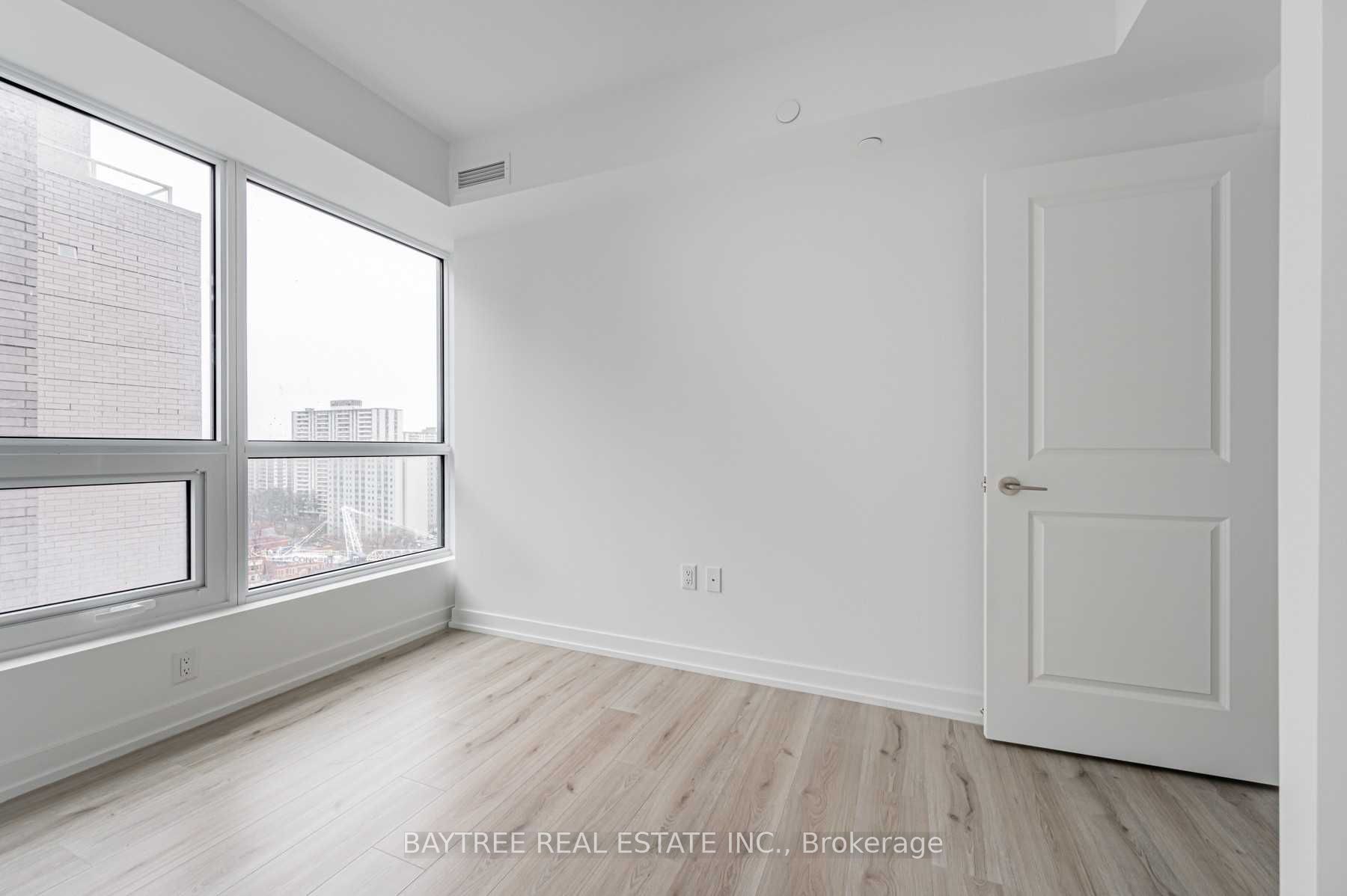 395 Bloor Street E 1611 Property Photo 11
