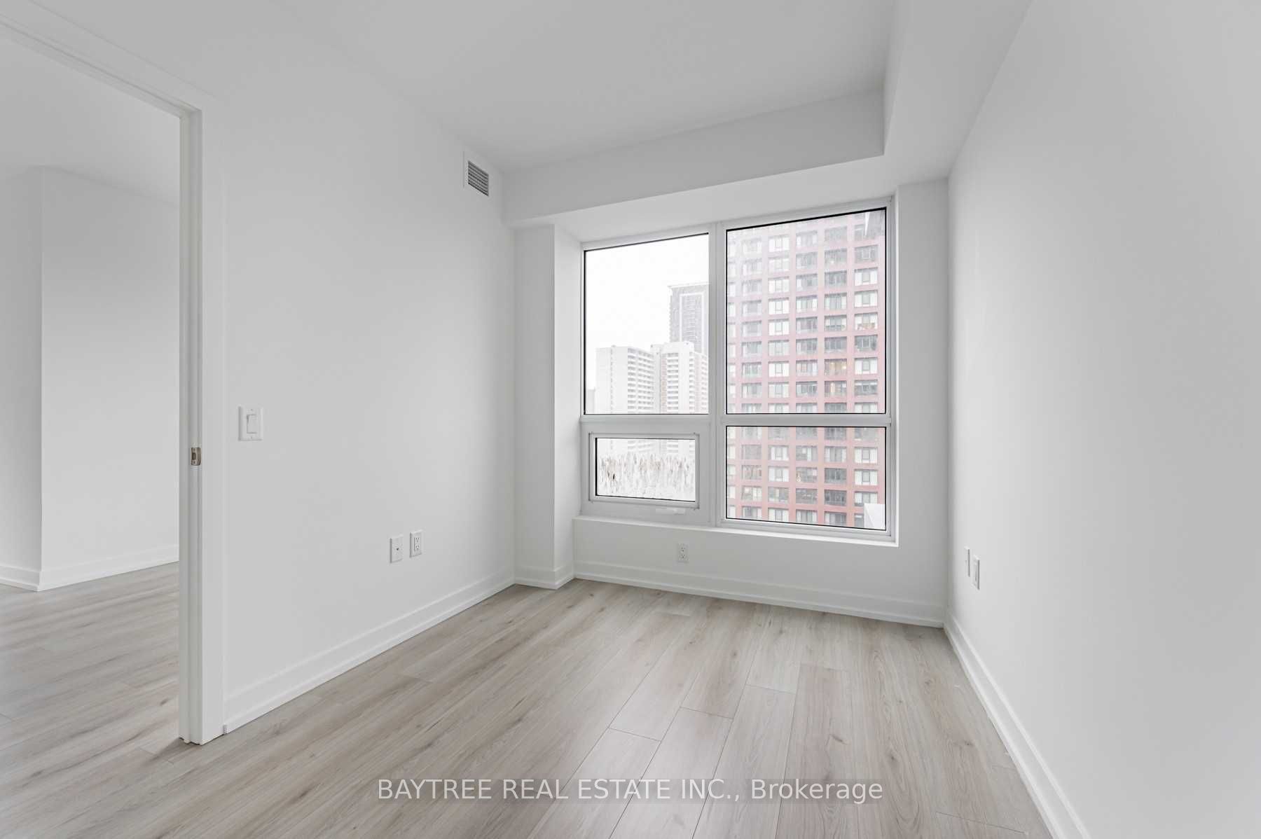 395 Bloor Street E 1611 Property Photo 14