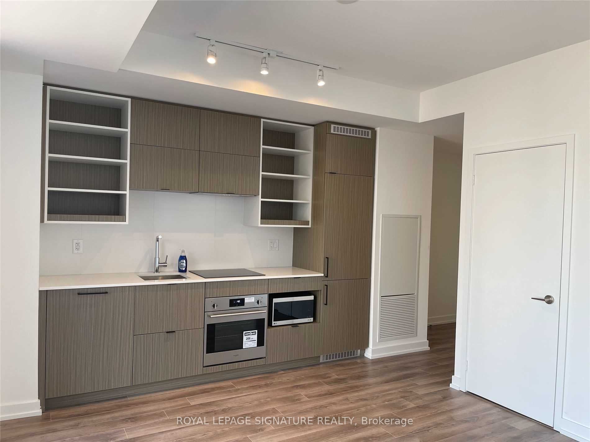 20 Edward Street 1301 Property Photo 3