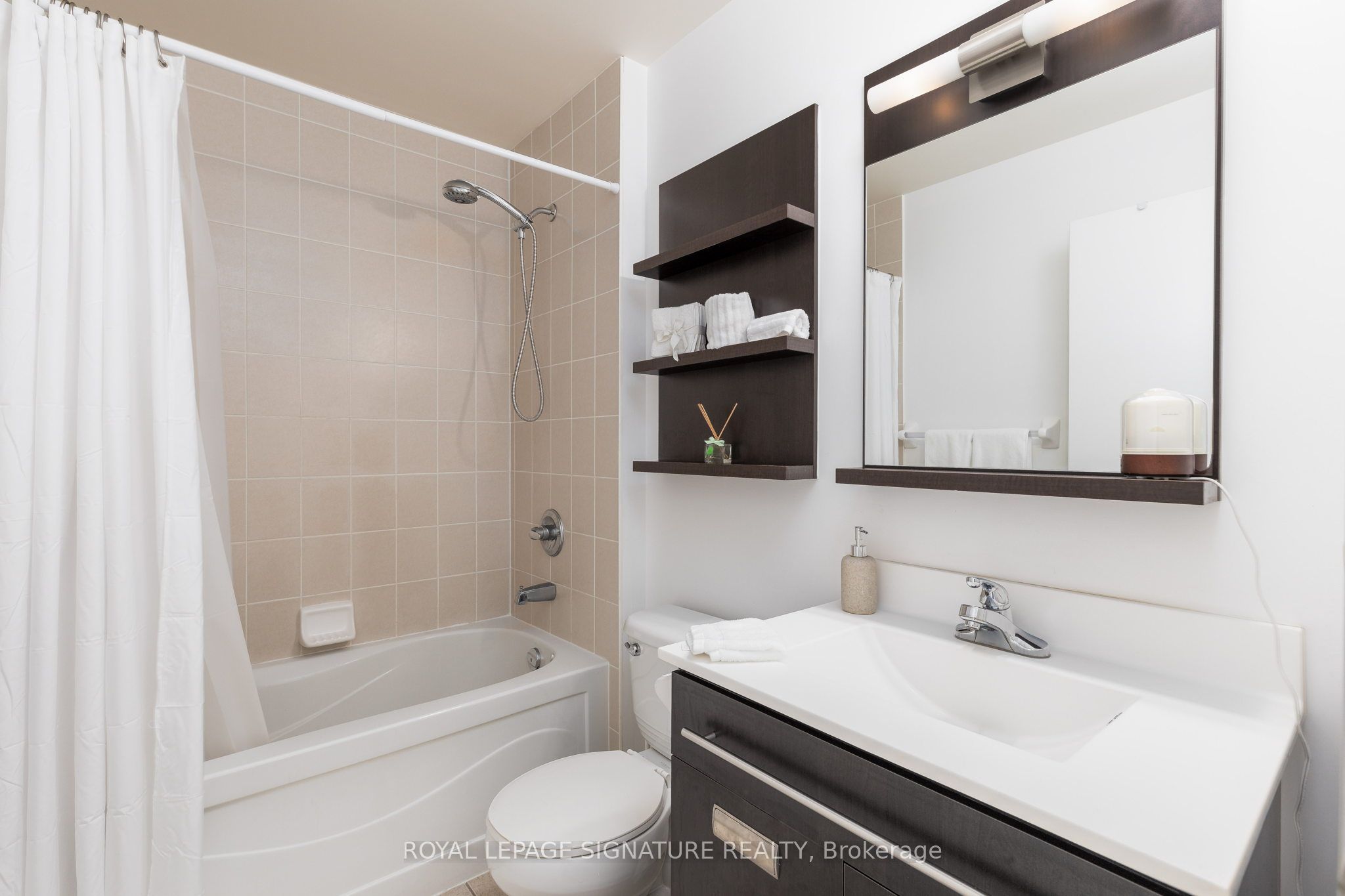 80 Western Battery Road Uph11 Property Photo 11