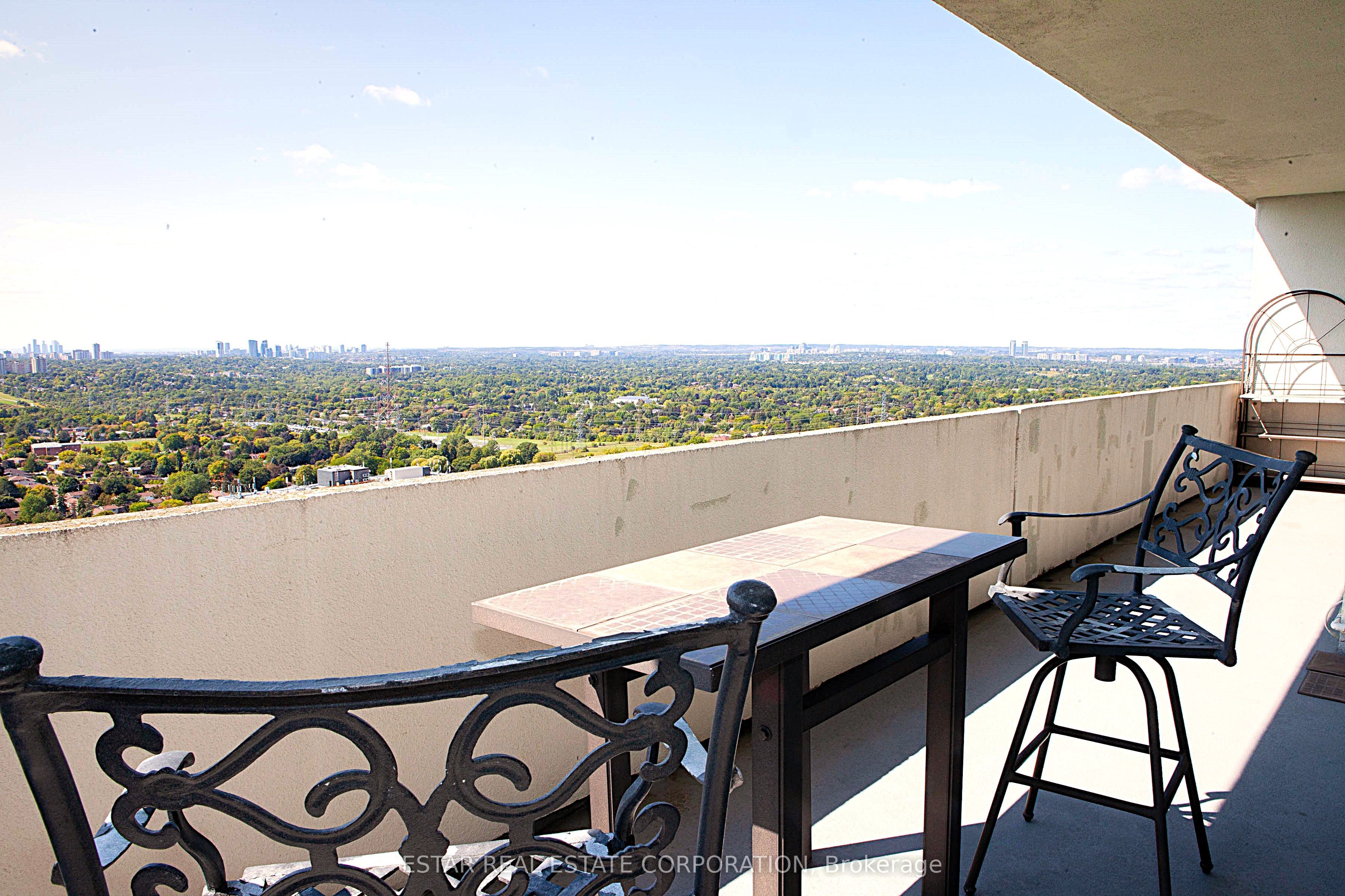 3300 Don Mills Road Ph09 Property Photo 3
