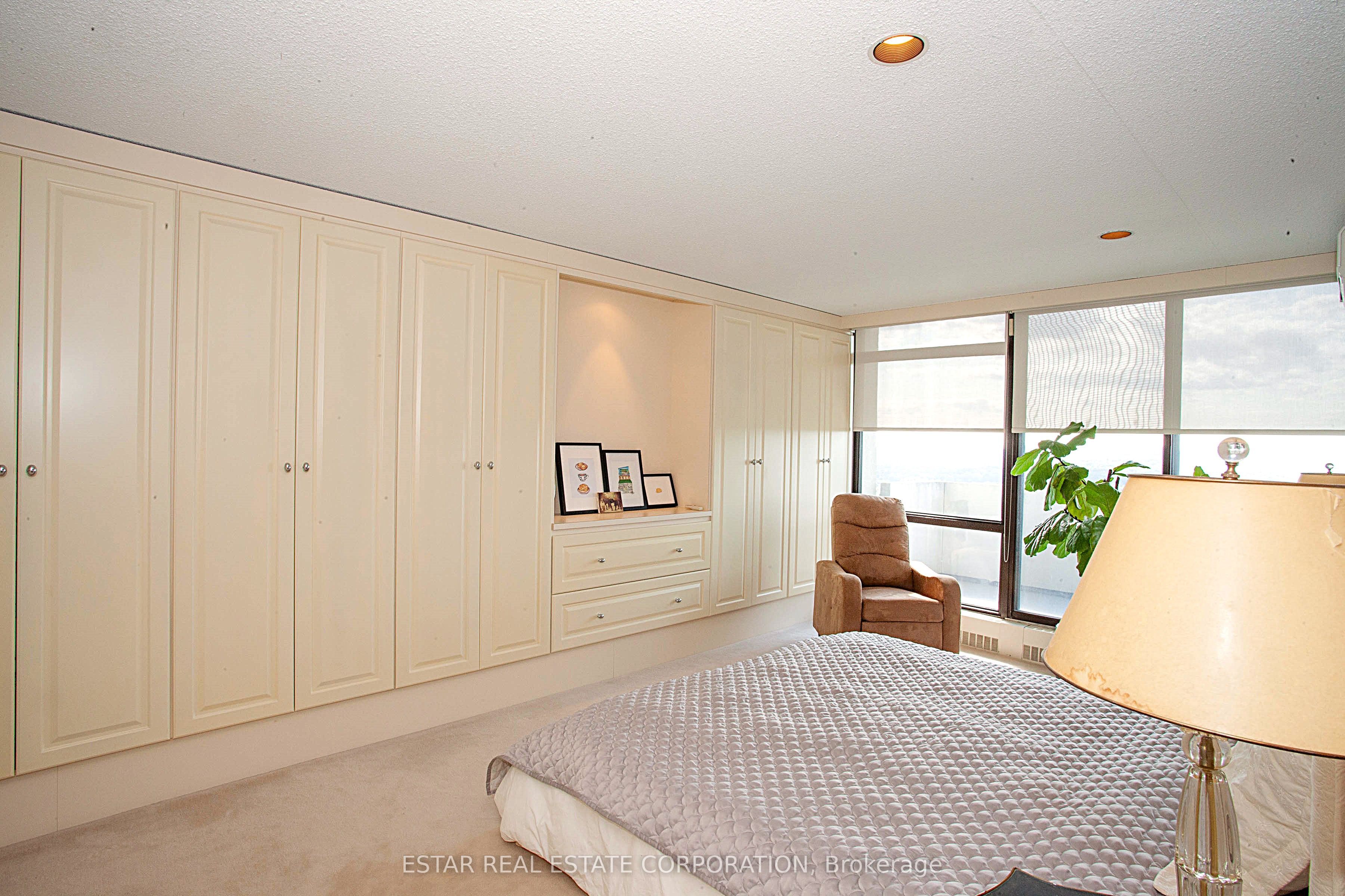 3300 Don Mills Road Ph09 Property Photo 12