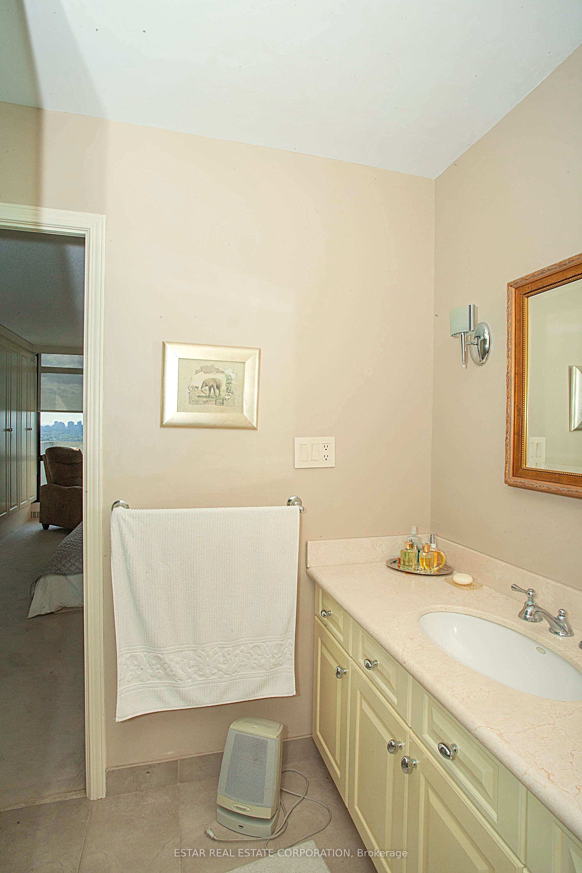 3300 Don Mills Road Ph09 Property Photo 16