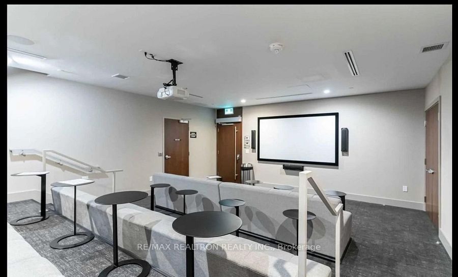 38 Iannuzzi Street 1503 Property Photo 25