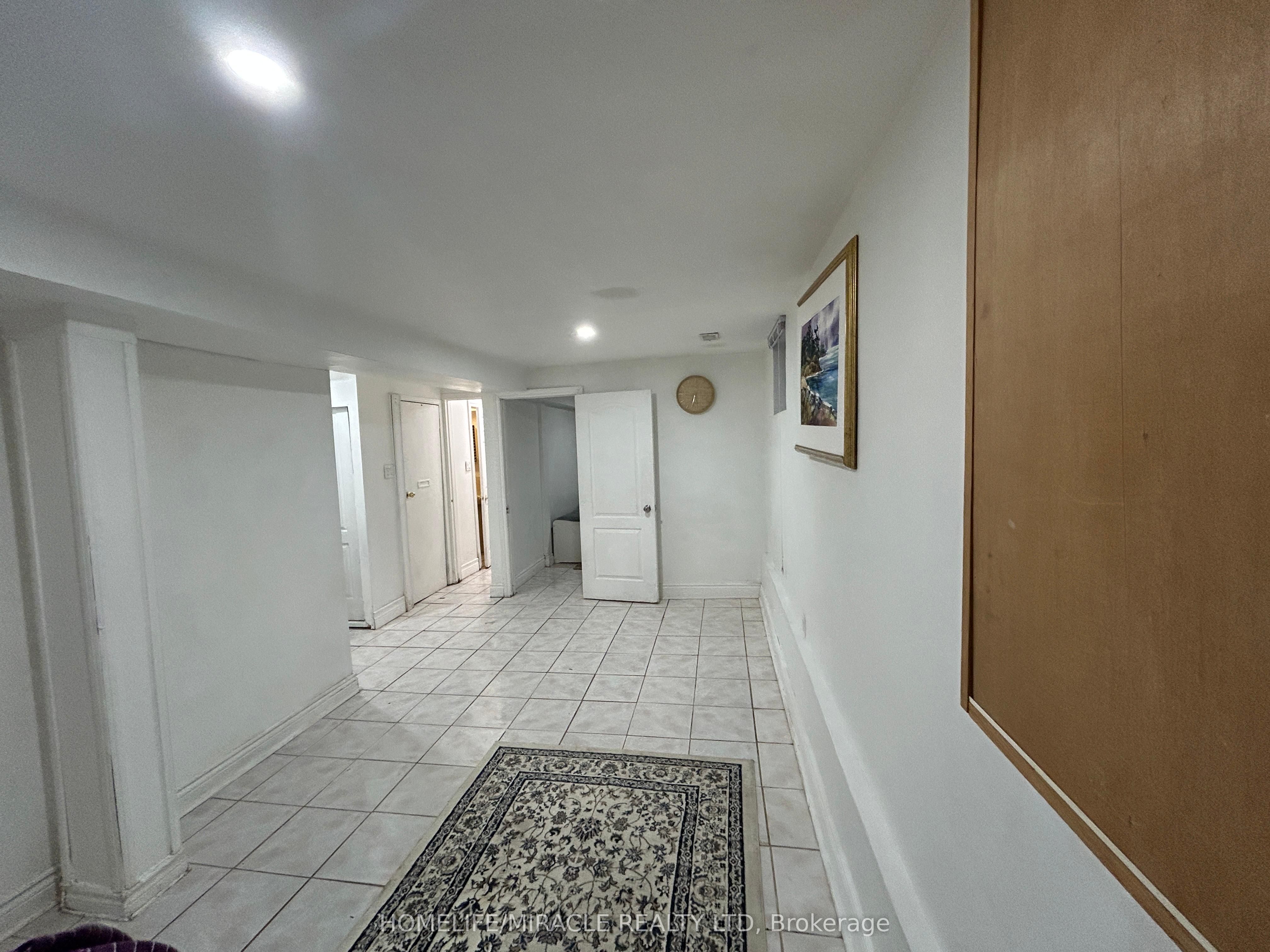 568 Oakwood Avenue Basement Property Photo 3