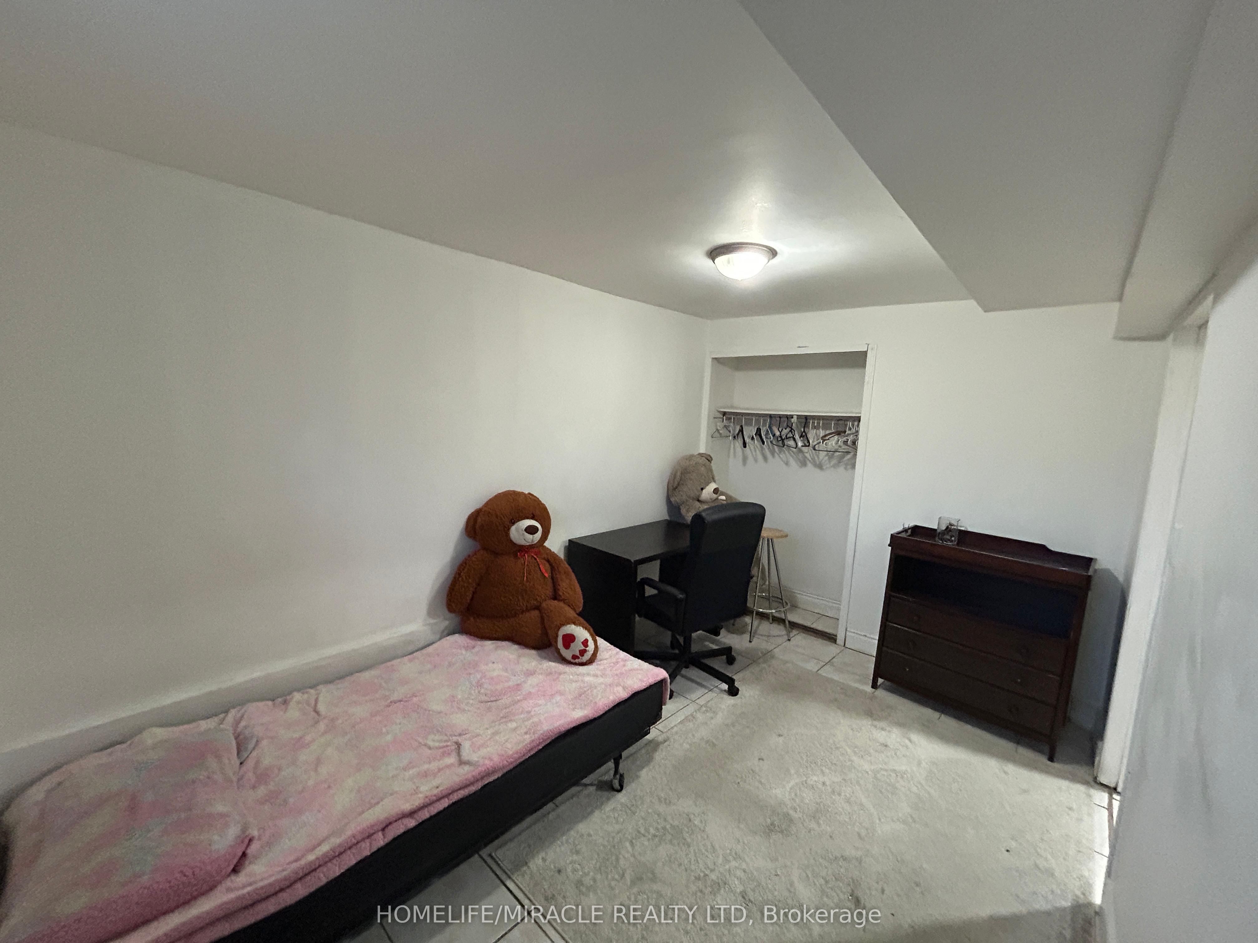 568 Oakwood Avenue Basement Property Photo 7
