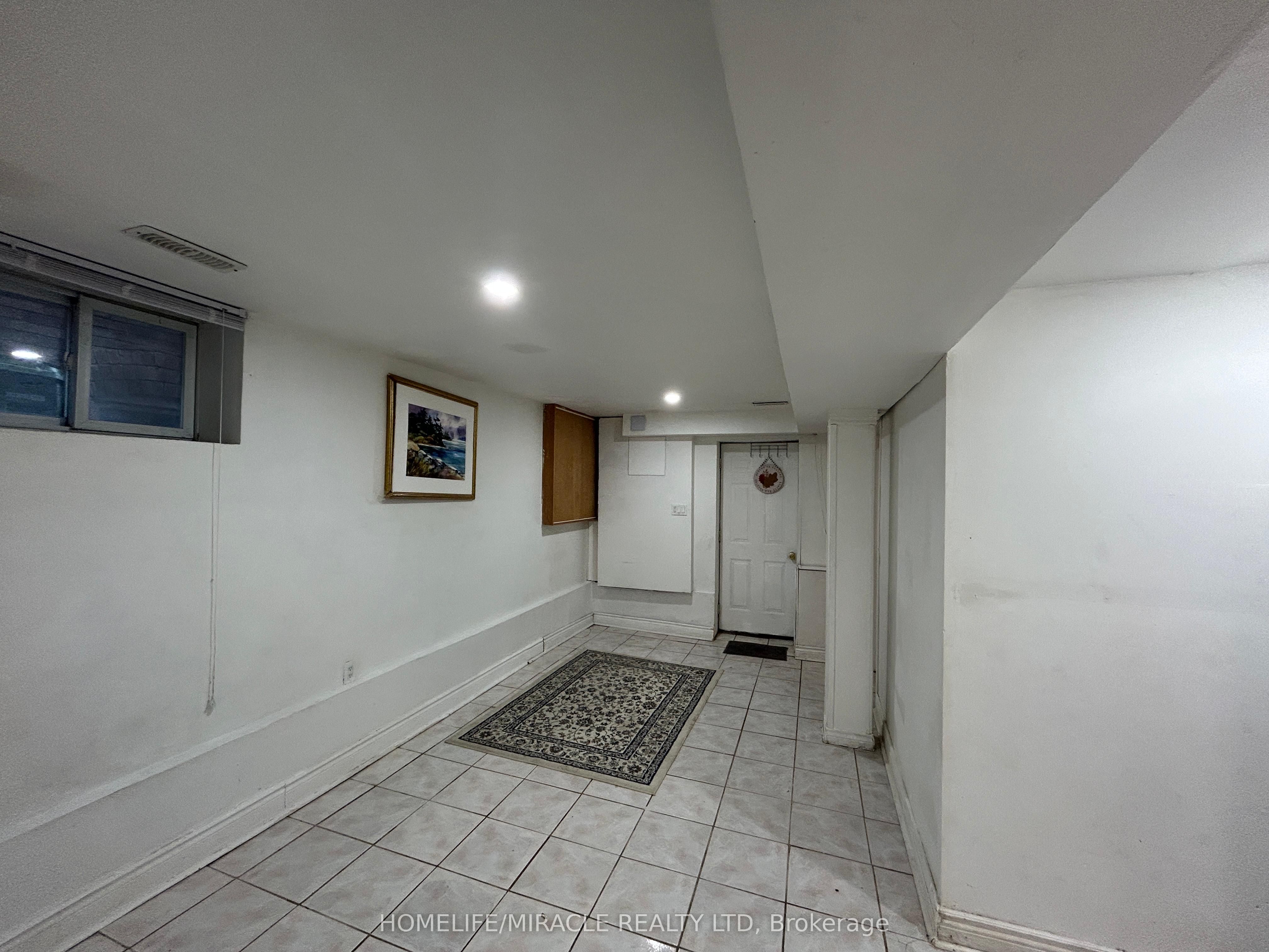 568 Oakwood Avenue Basement Property Photo 8