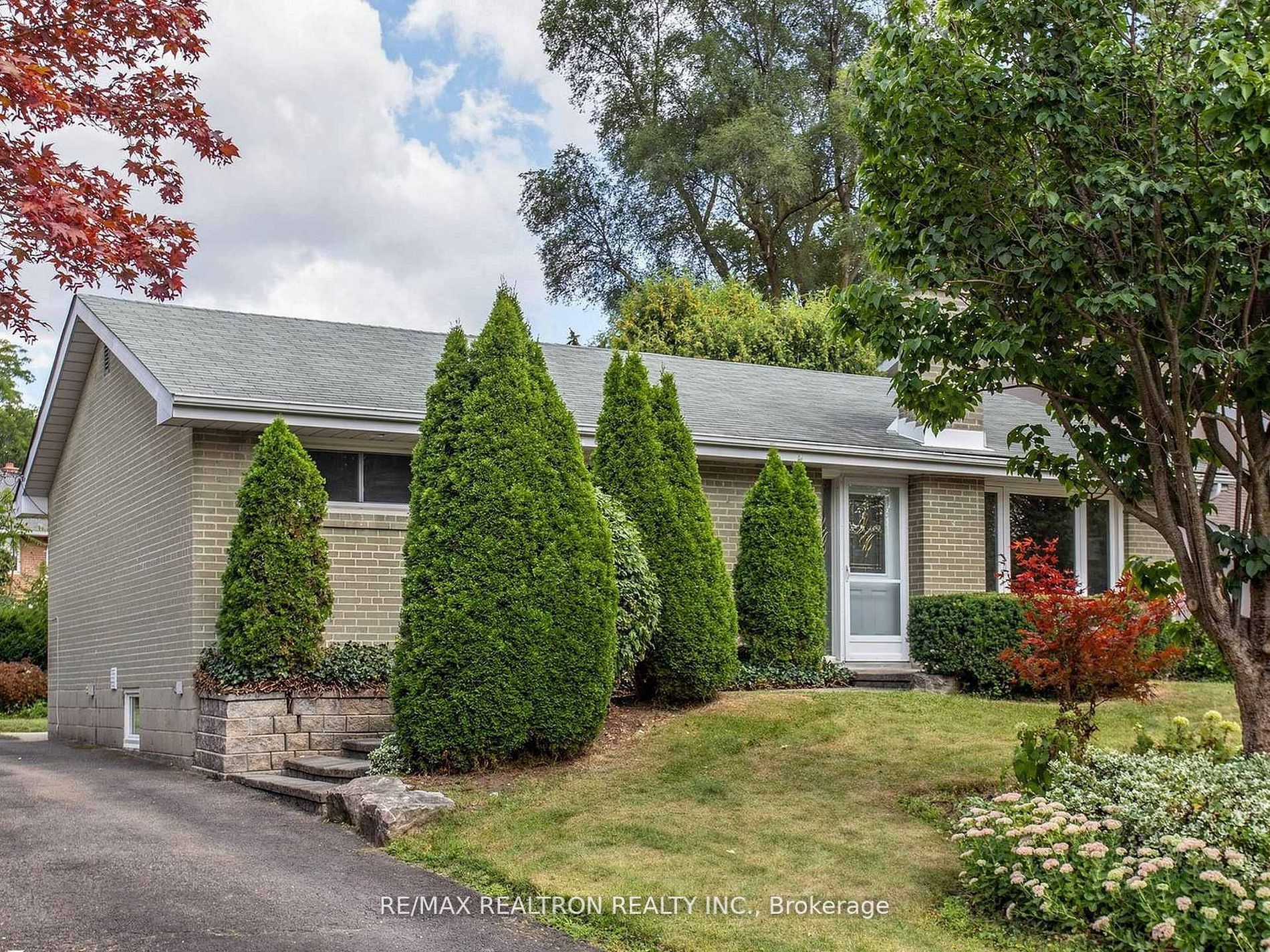 56 Ternhill Crescent Property Photo 4