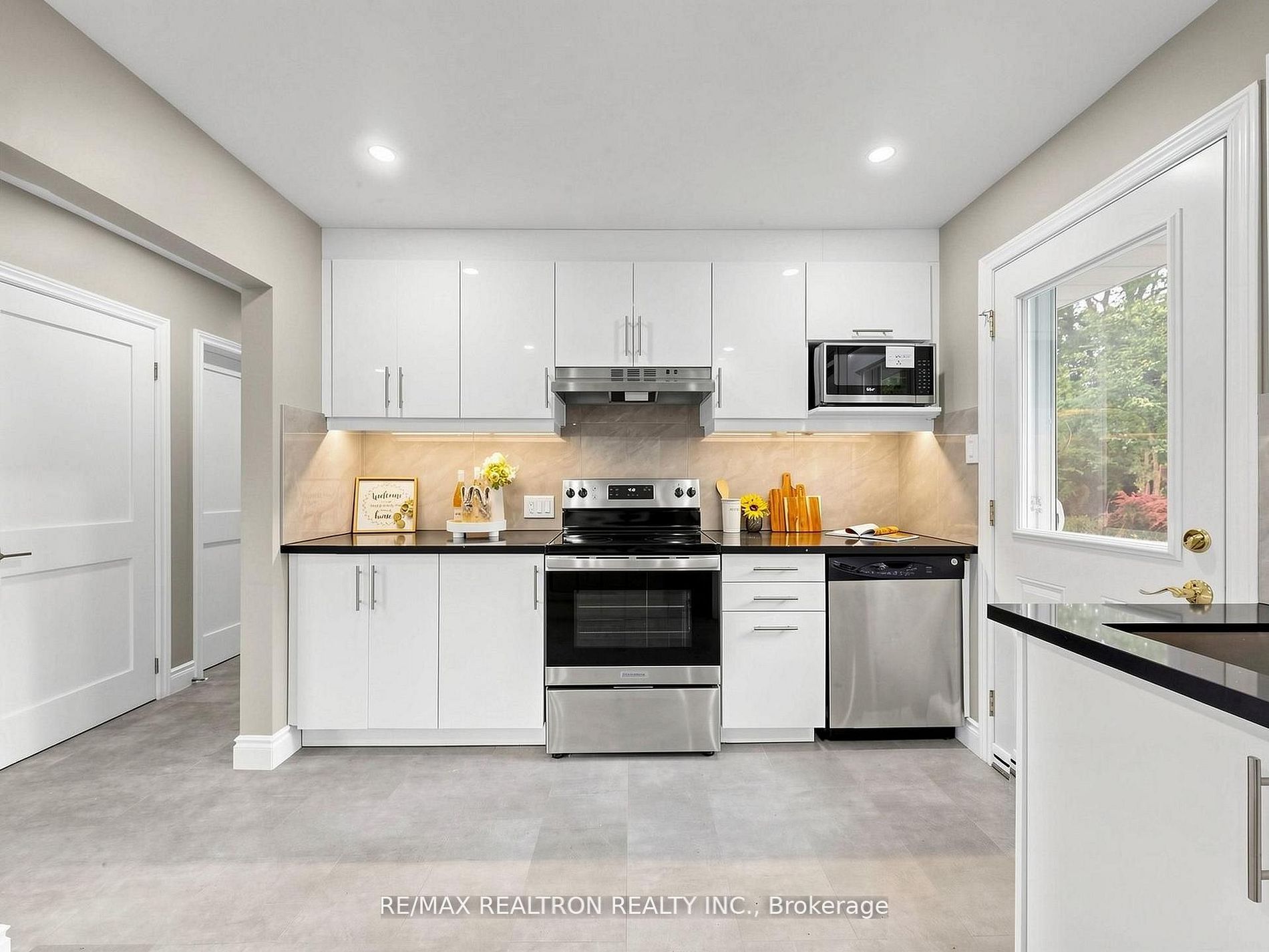 56 Ternhill Crescent Property Photo 12
