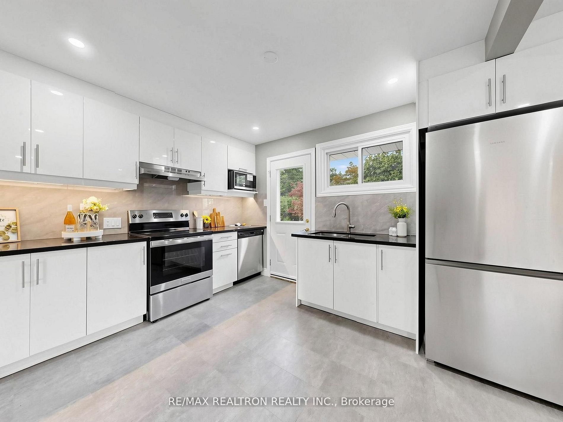 56 Ternhill Crescent Property Photo 14