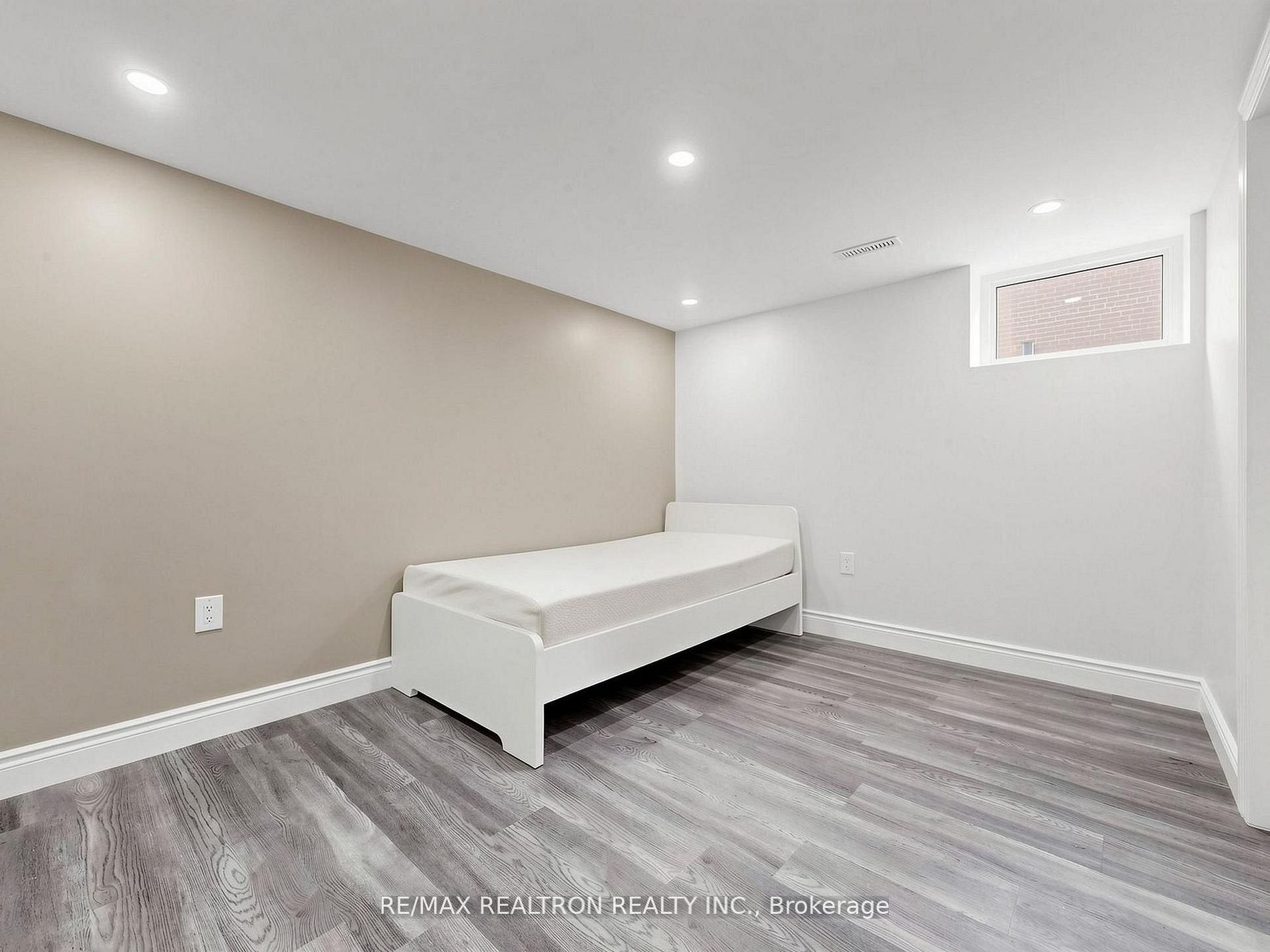 56 Ternhill Crescent Property Photo 33
