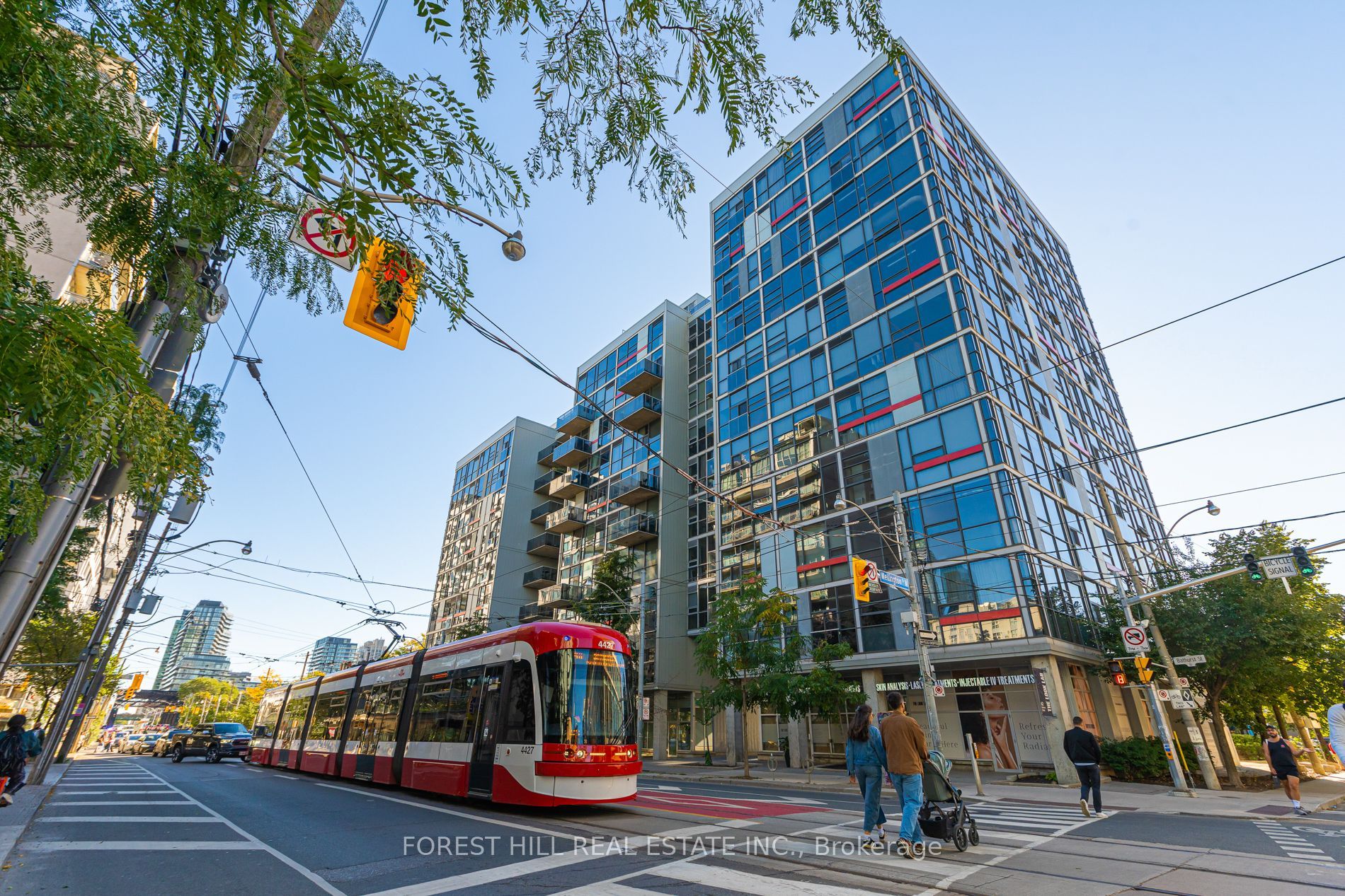 60 Bathurst Street 415