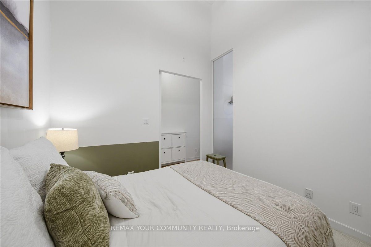 380 Macpherson Avenue 227 Property Photo 13