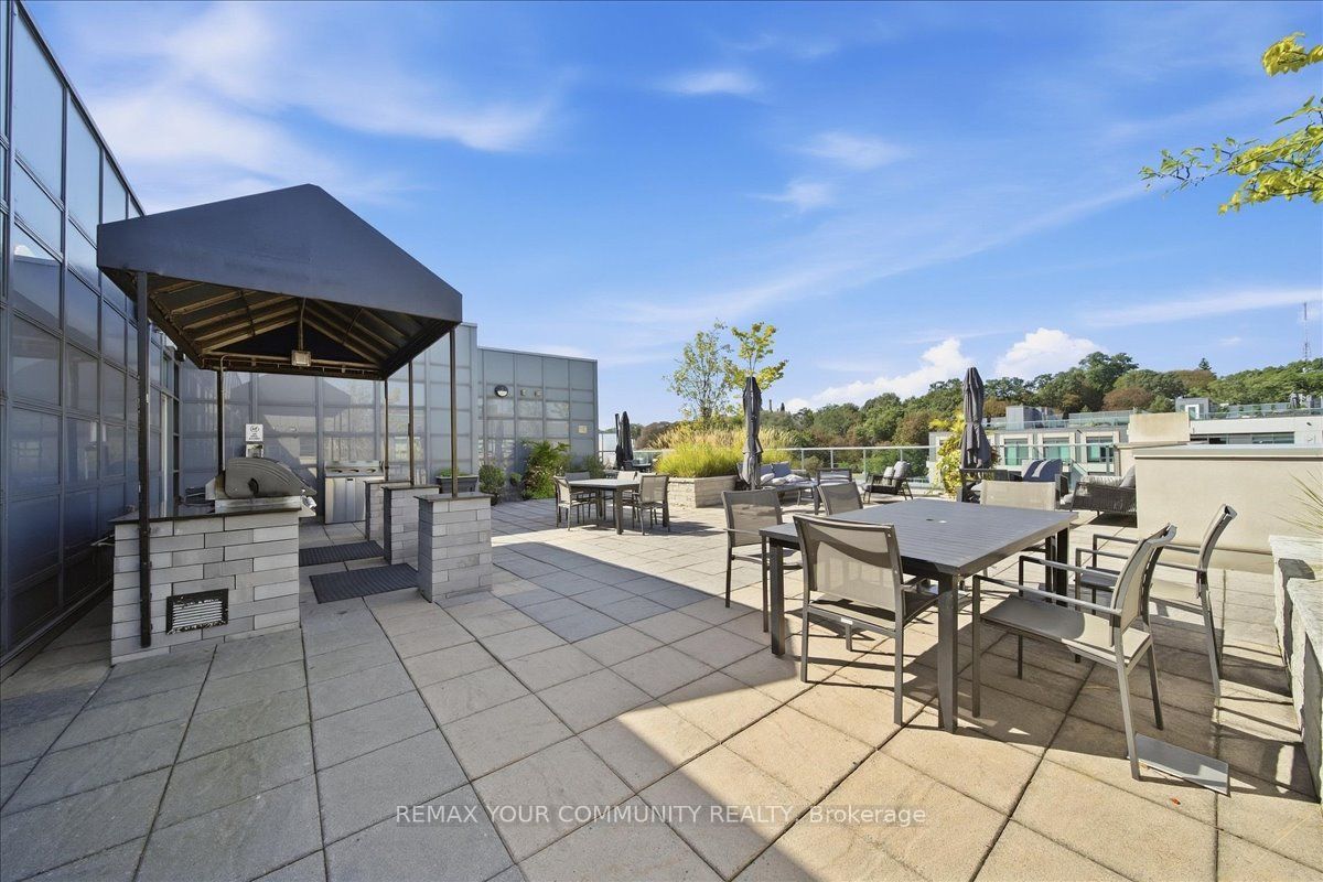 380 Macpherson Avenue 227 Property Photo 27
