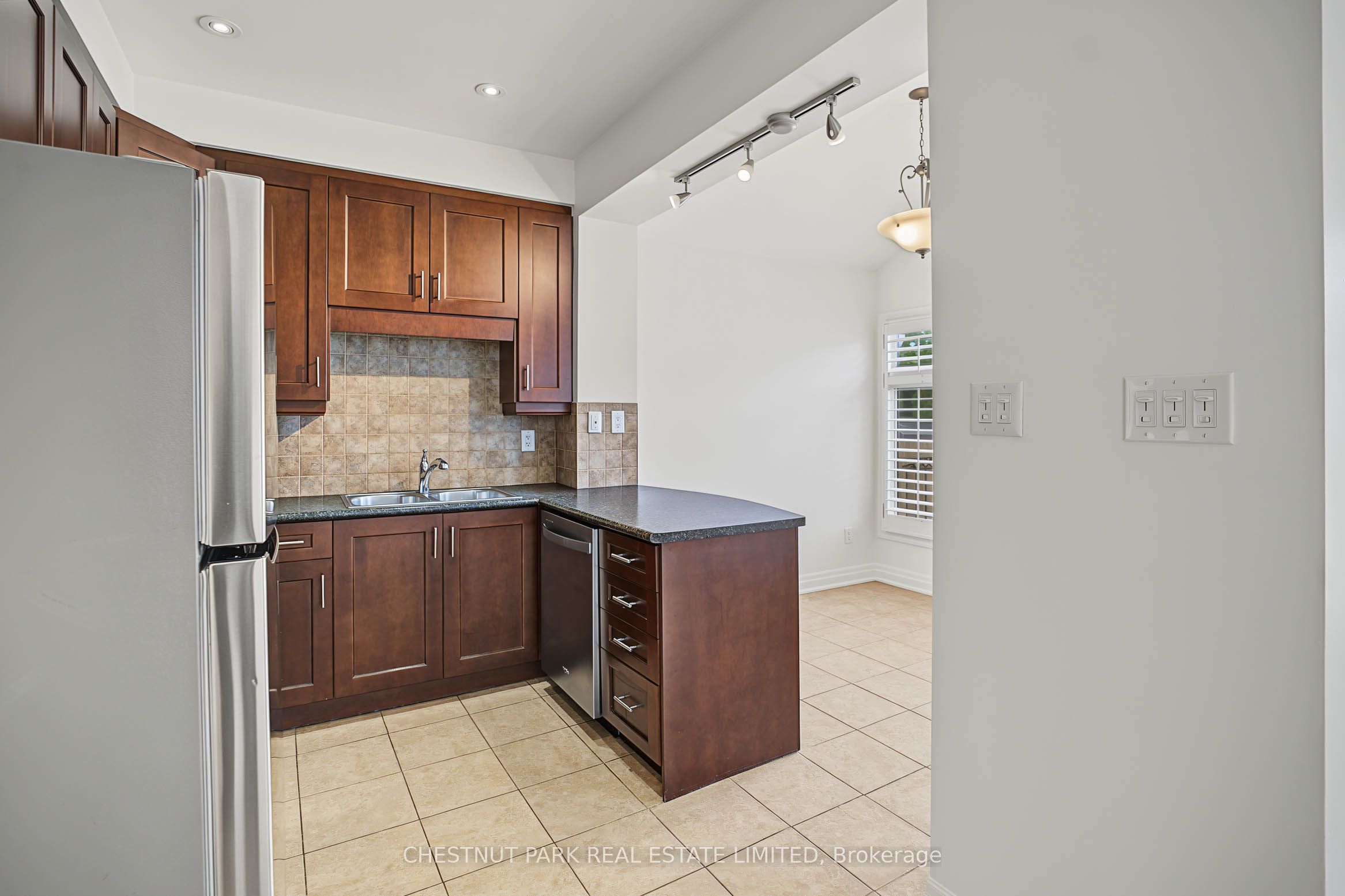 48 Grace Street Main Property Photo 4