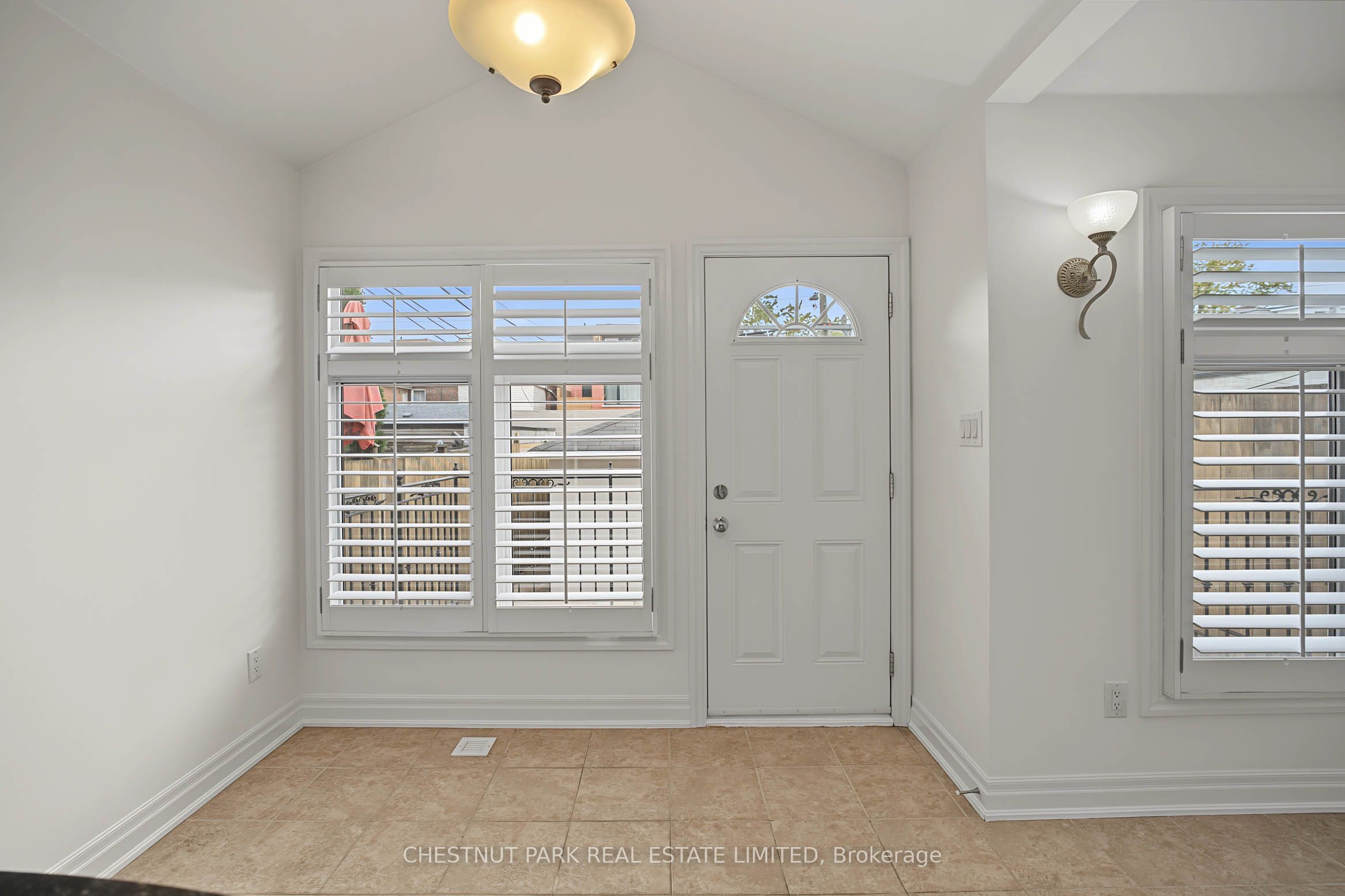 48 Grace Street Main Property Photo 5