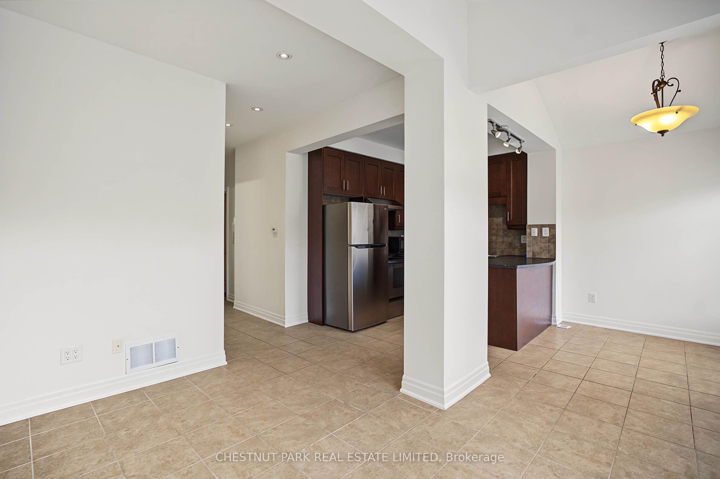 48 Grace Street Main Property Photo 6