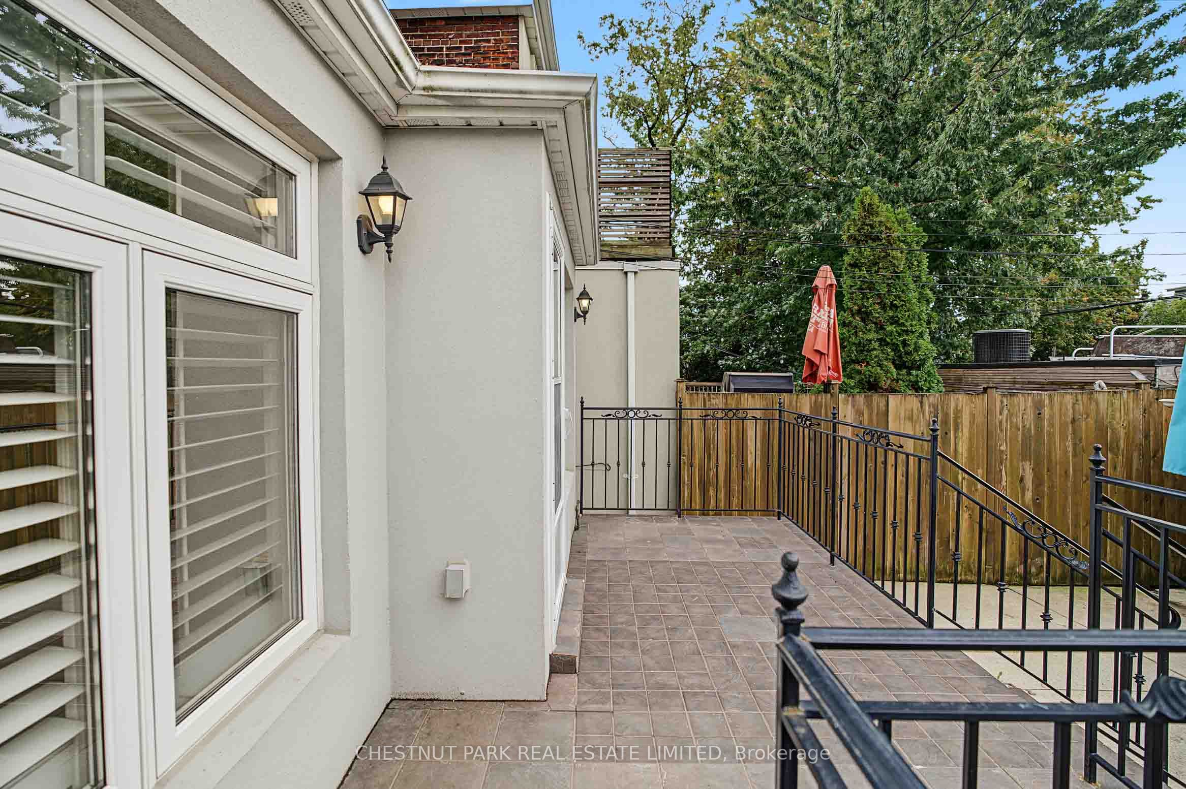 48 Grace Street Main Property Photo 12
