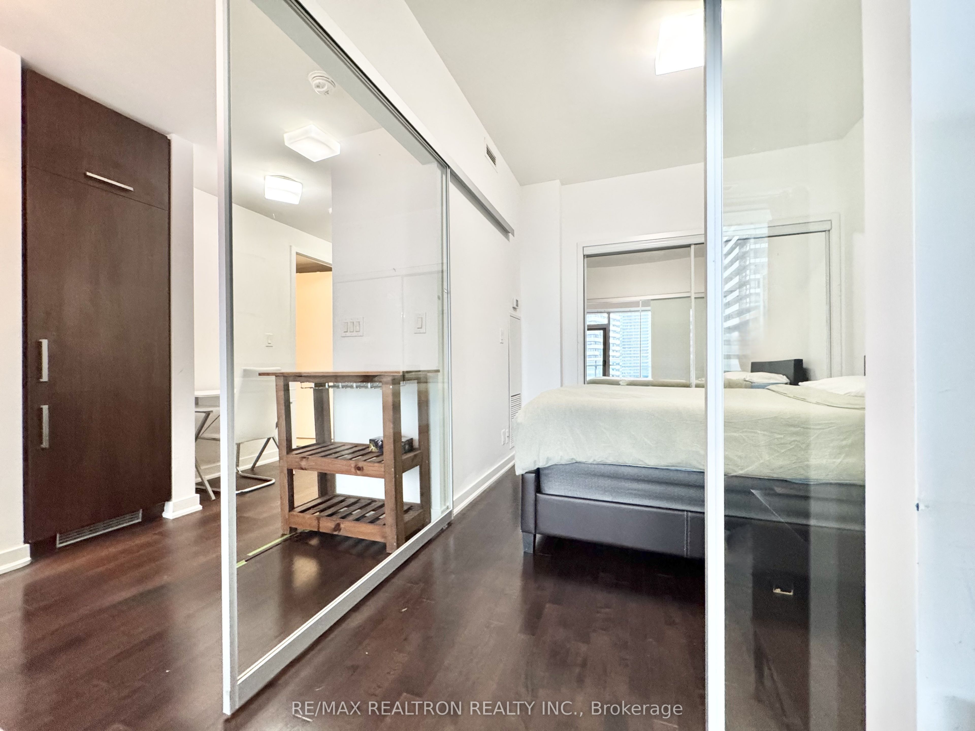 12 York Street 2201 Property Photo 25