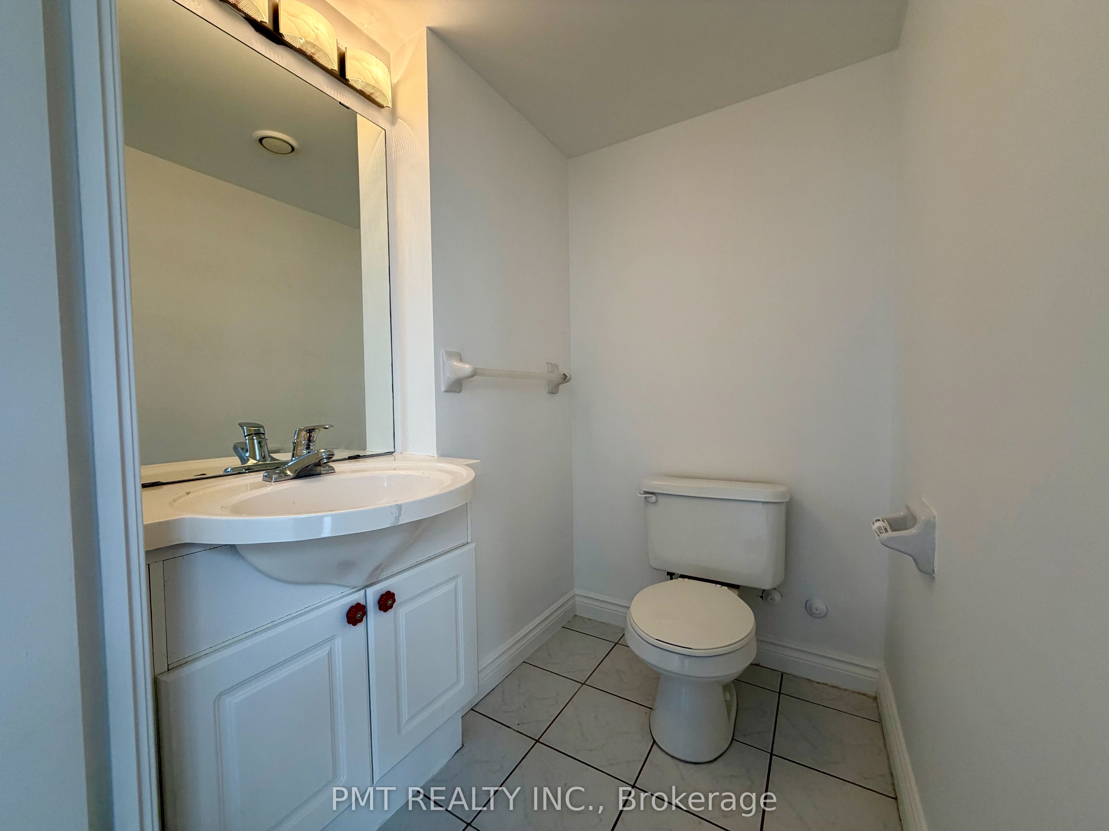 139 Merton Street 850 Property Photo 14