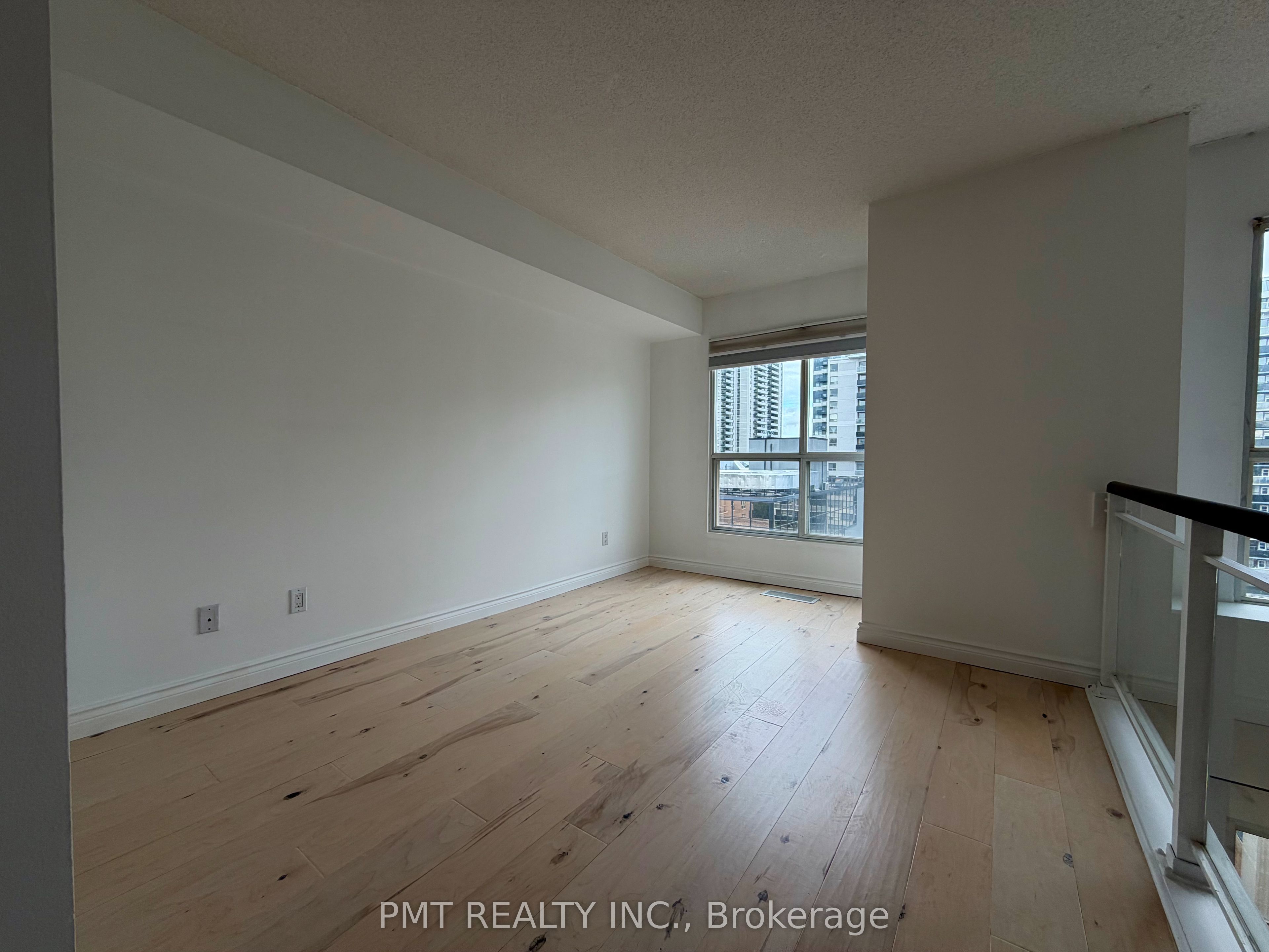 139 Merton Street 850 Property Photo 16