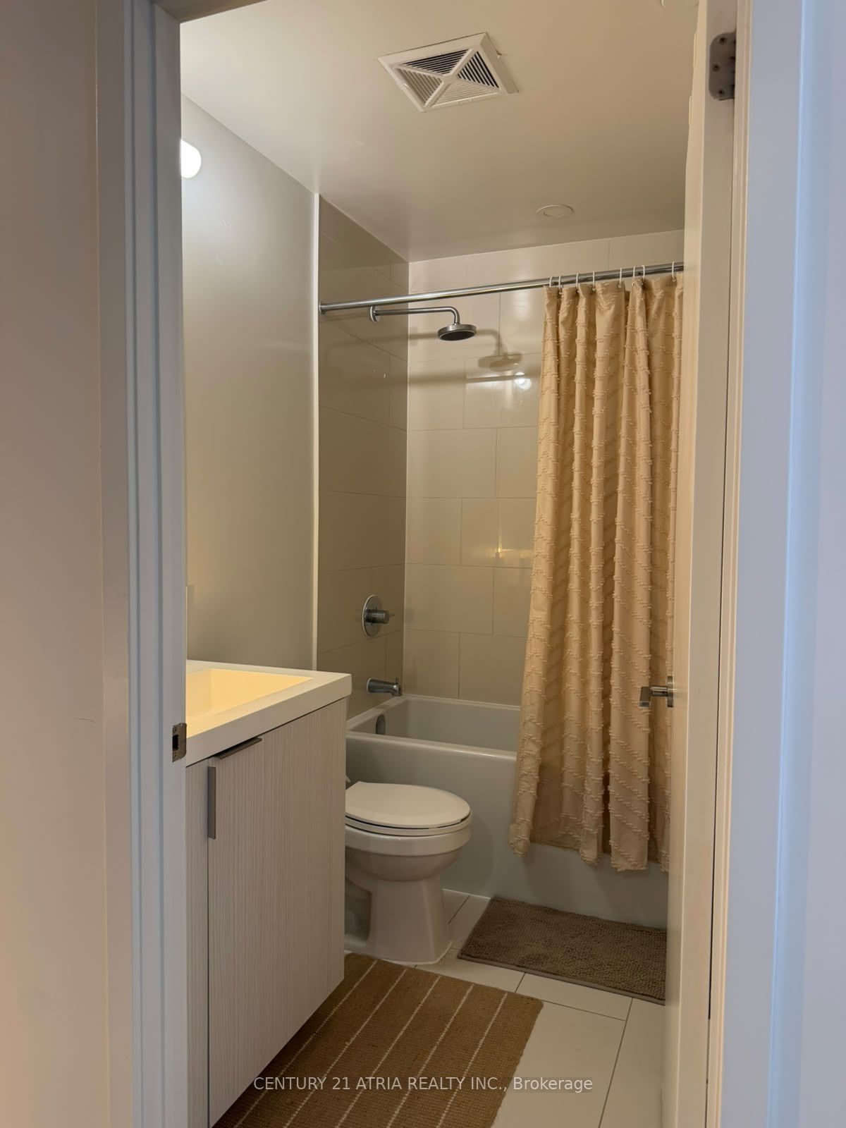 225 Sumach Street 1312 Property Photo 14