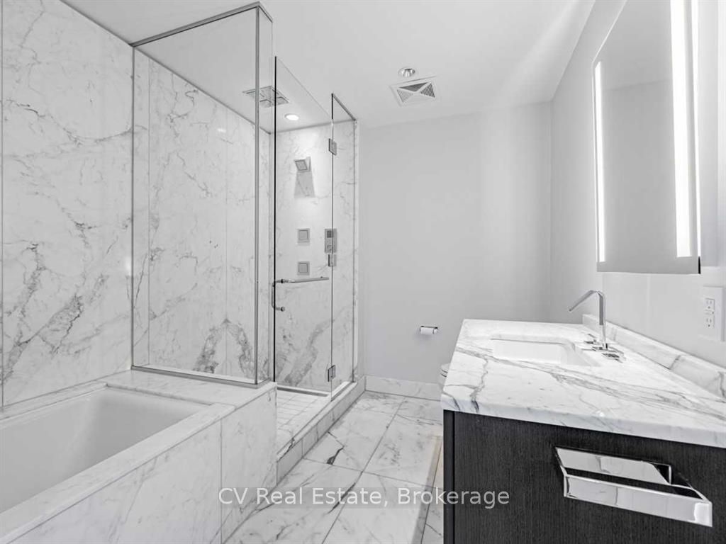180 University Avenue 4604 Property Photo 17
