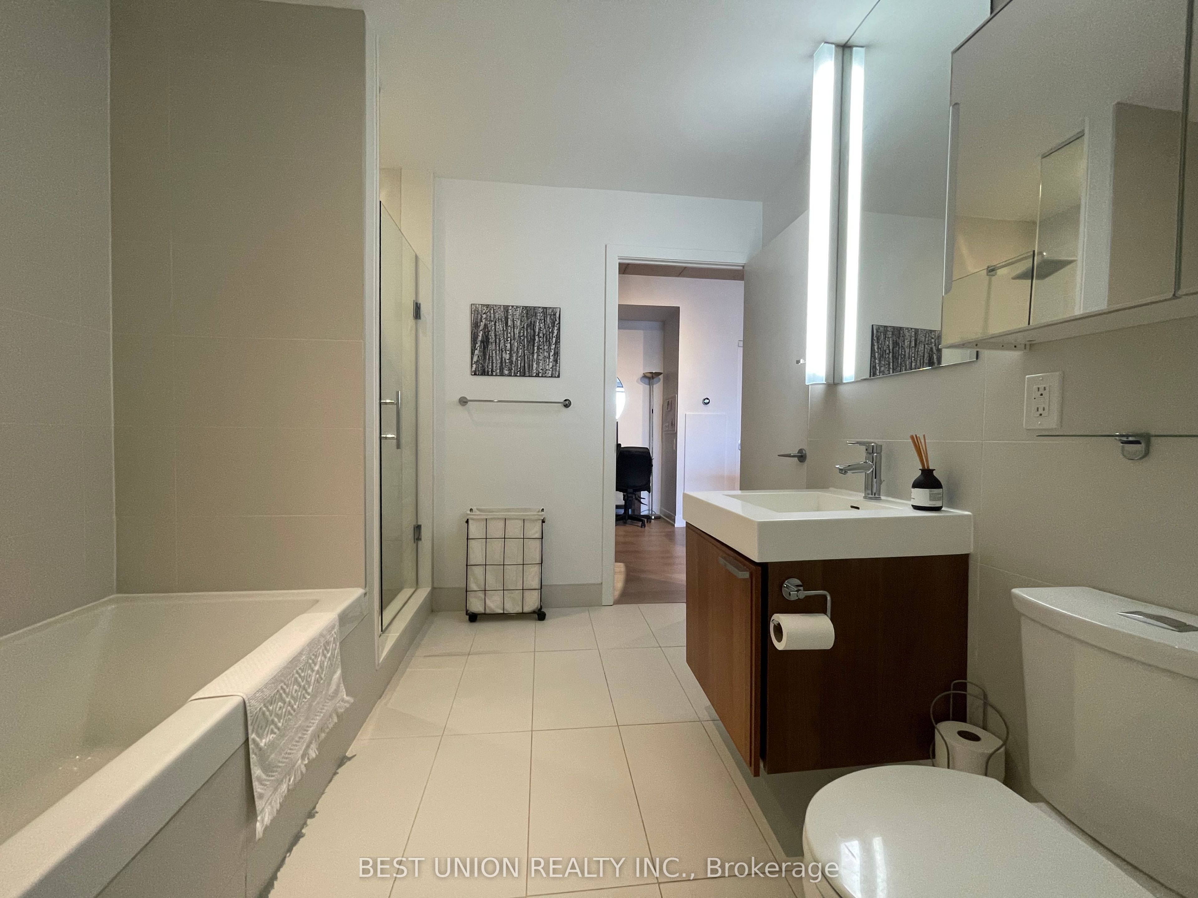 318 King Street E 1313 Property Photo 21