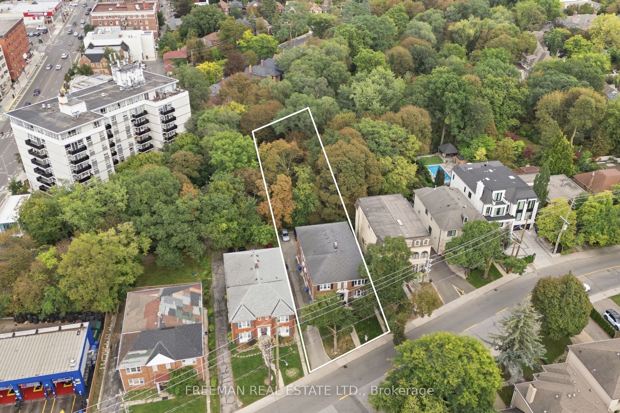 783 Spadina Road Property Photo 4