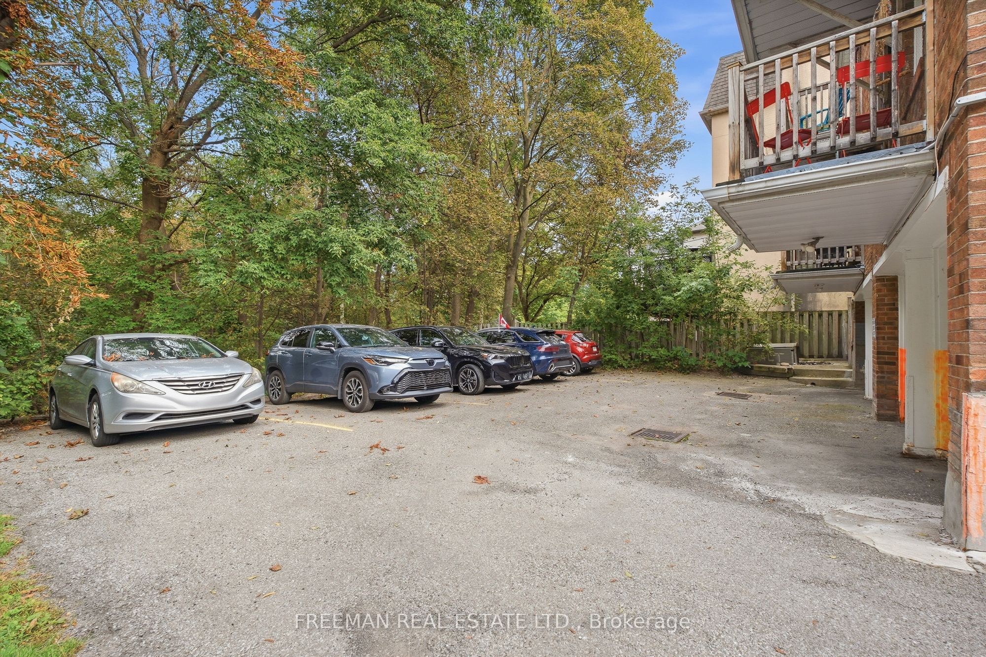 783 Spadina Road Property Photo 8