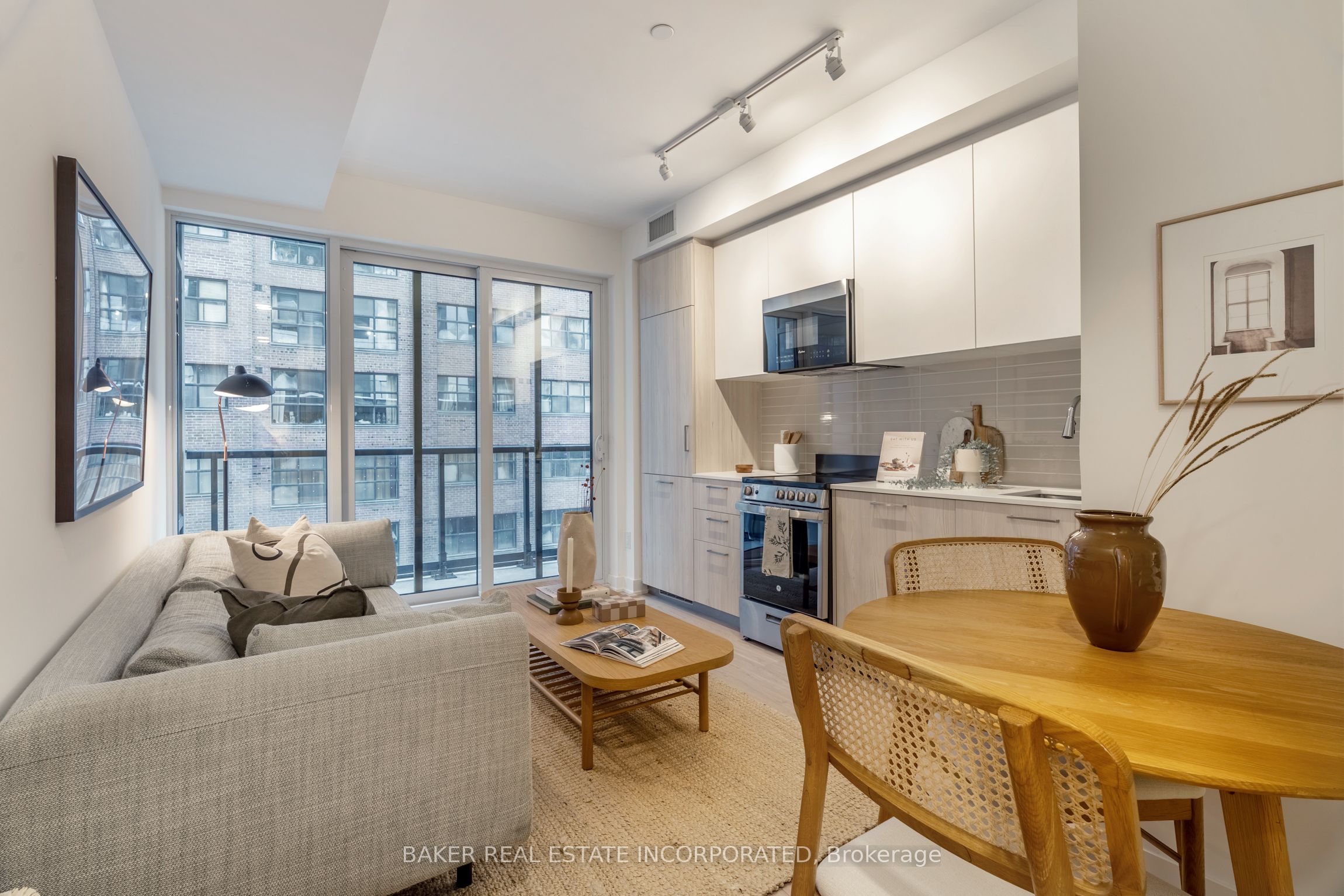 65 Mutual Street 412 Property Photo 1