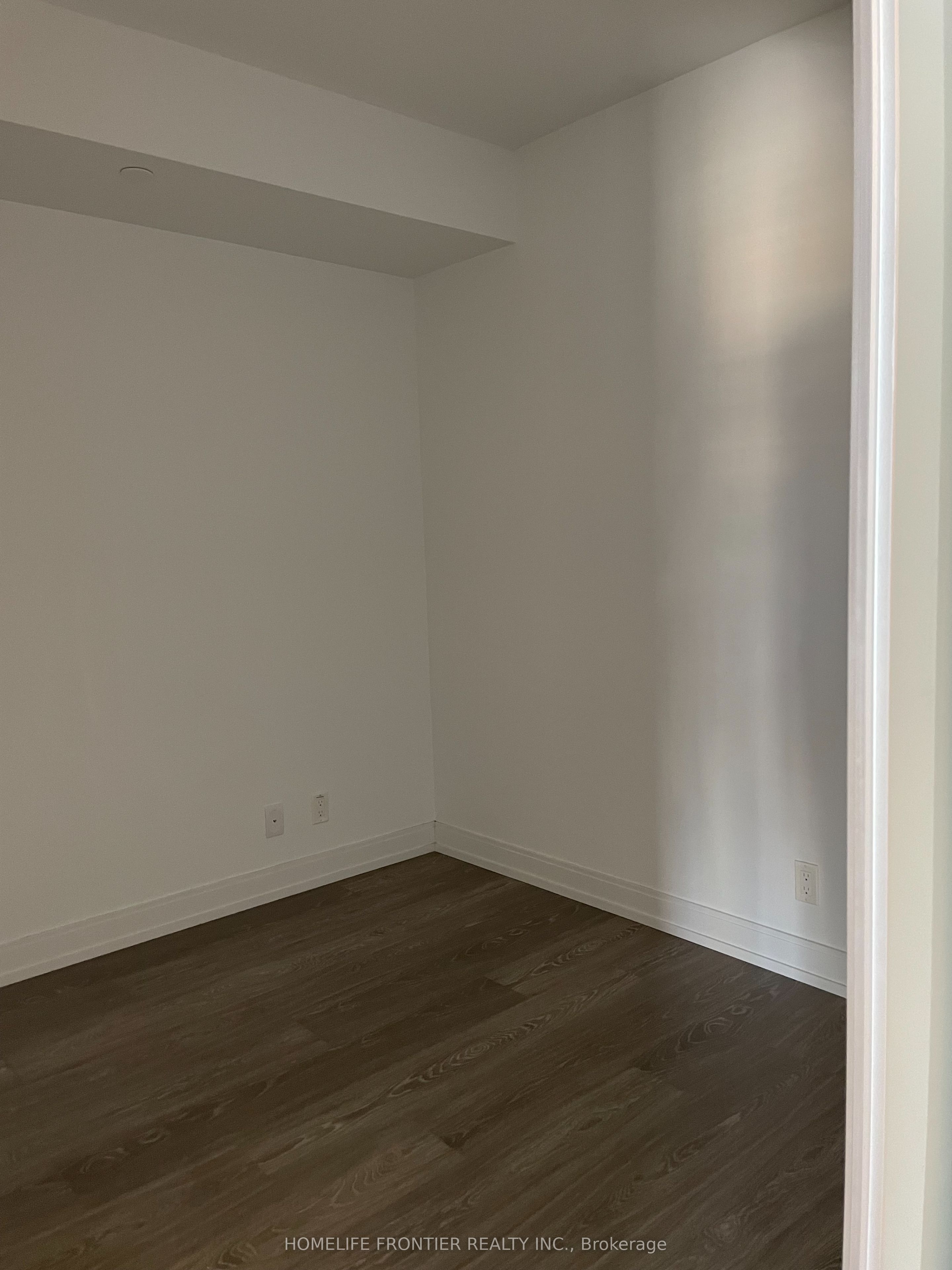 181 Dundas Street E 3212 Property Photo 12