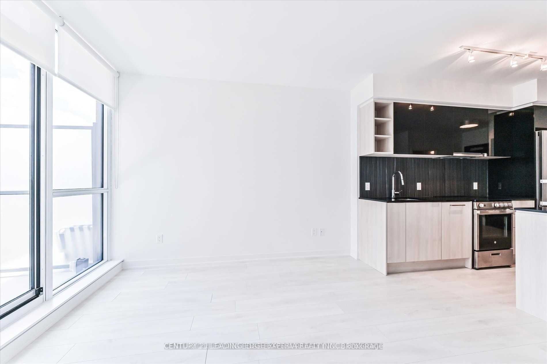31 Tippett Road 658 Property Photo 14