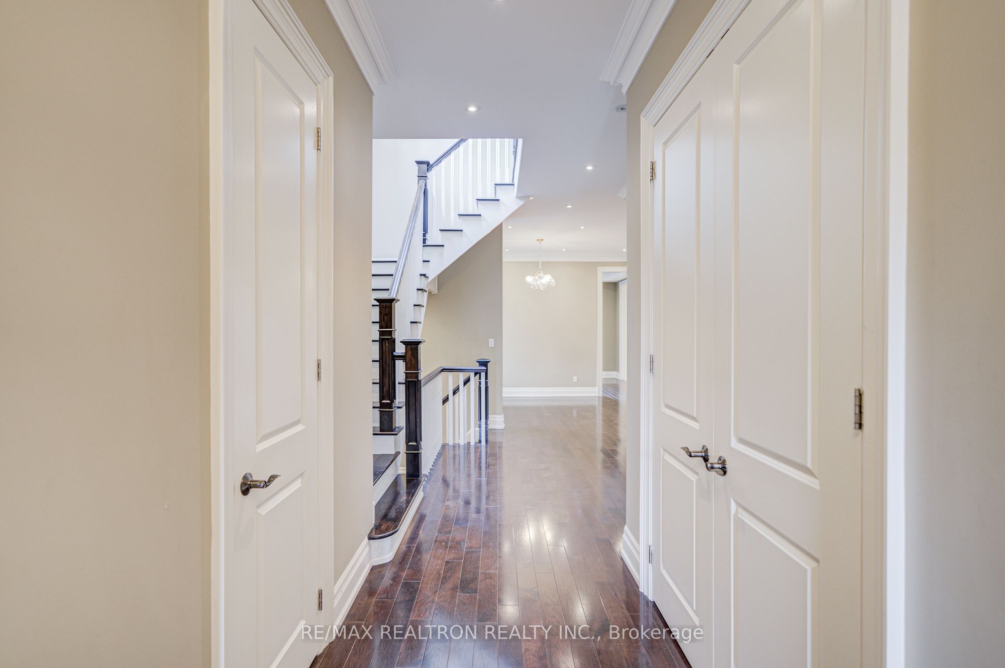 326b Horsham Avenue Property Photo 4