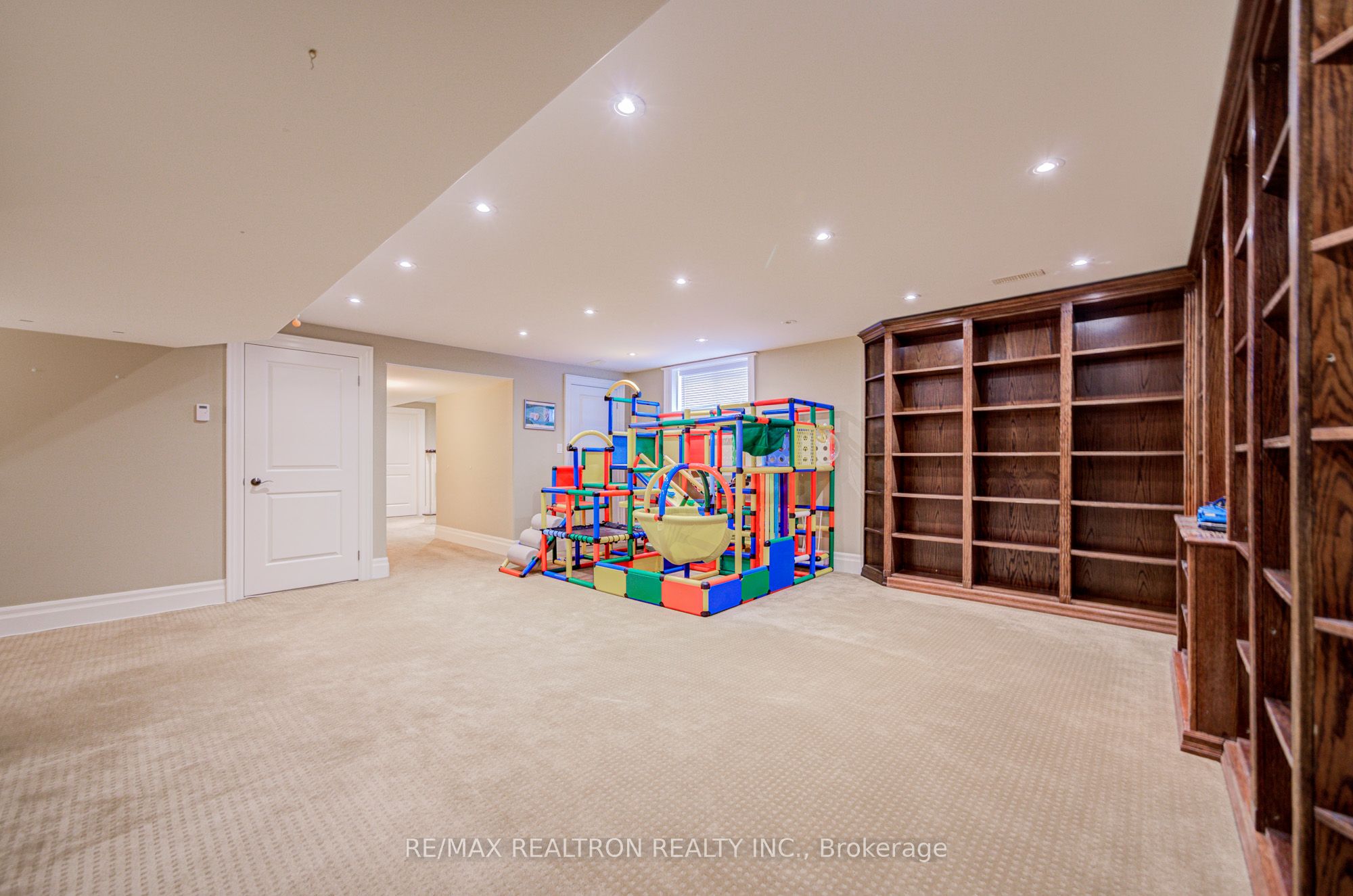 326b Horsham Avenue Property Photo 37