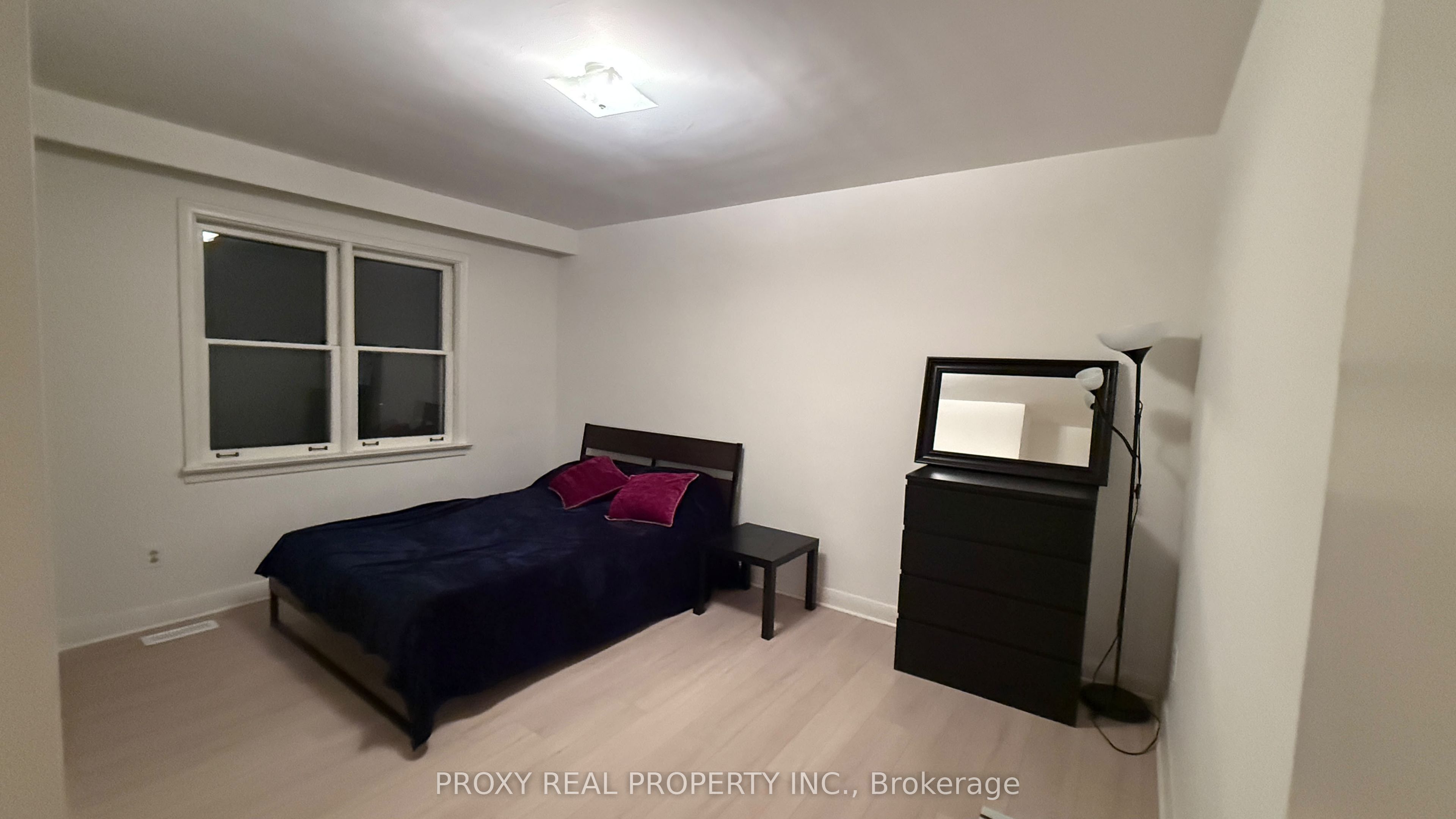 211 Newton Drive Property Photo 4