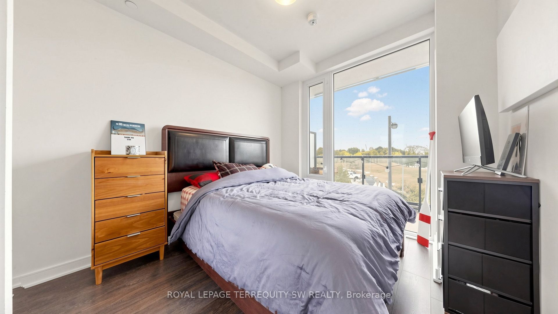 35 Rolling Mills Road S338 Property Photo 11