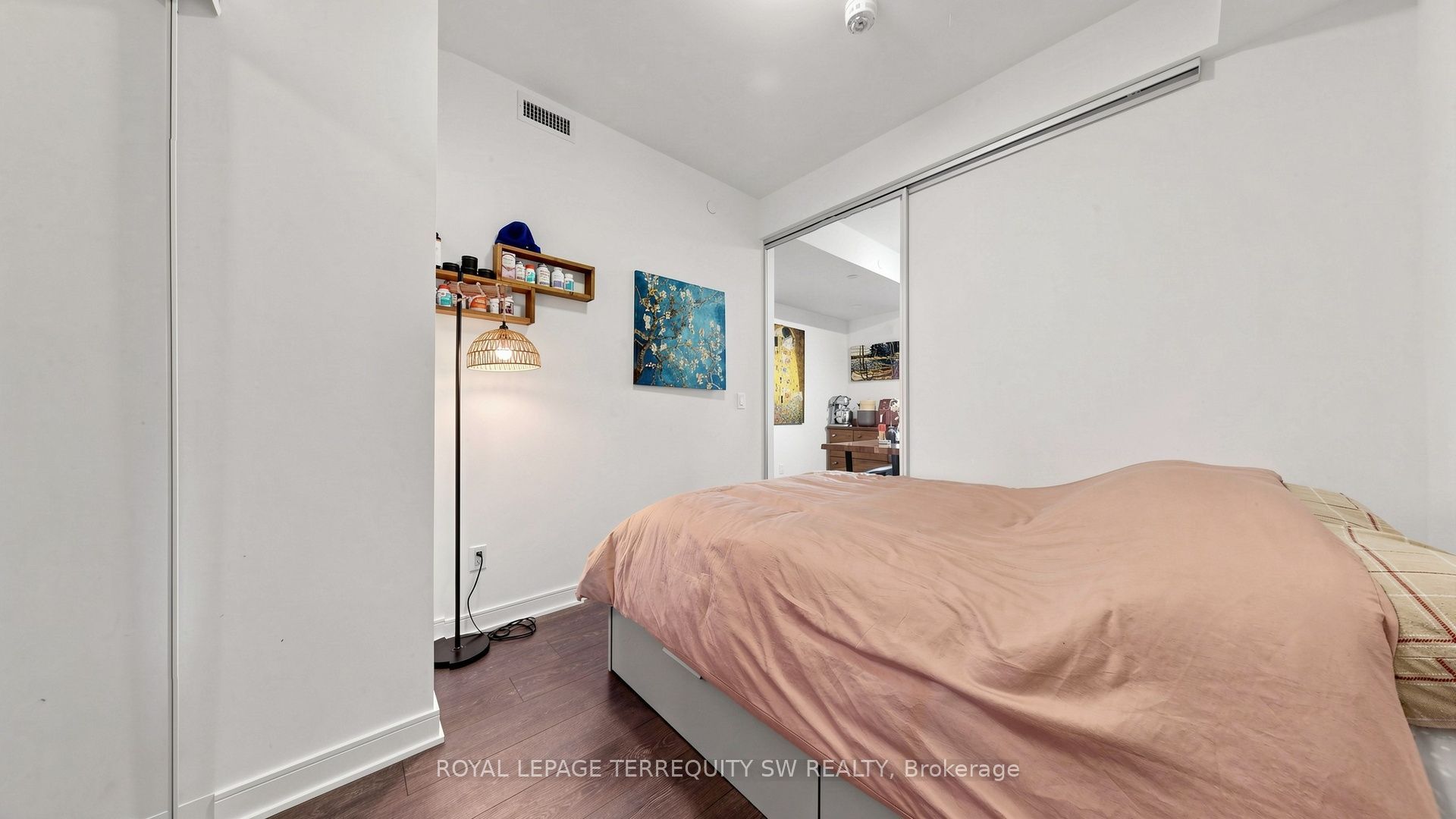 35 Rolling Mills Road S338 Property Photo 12