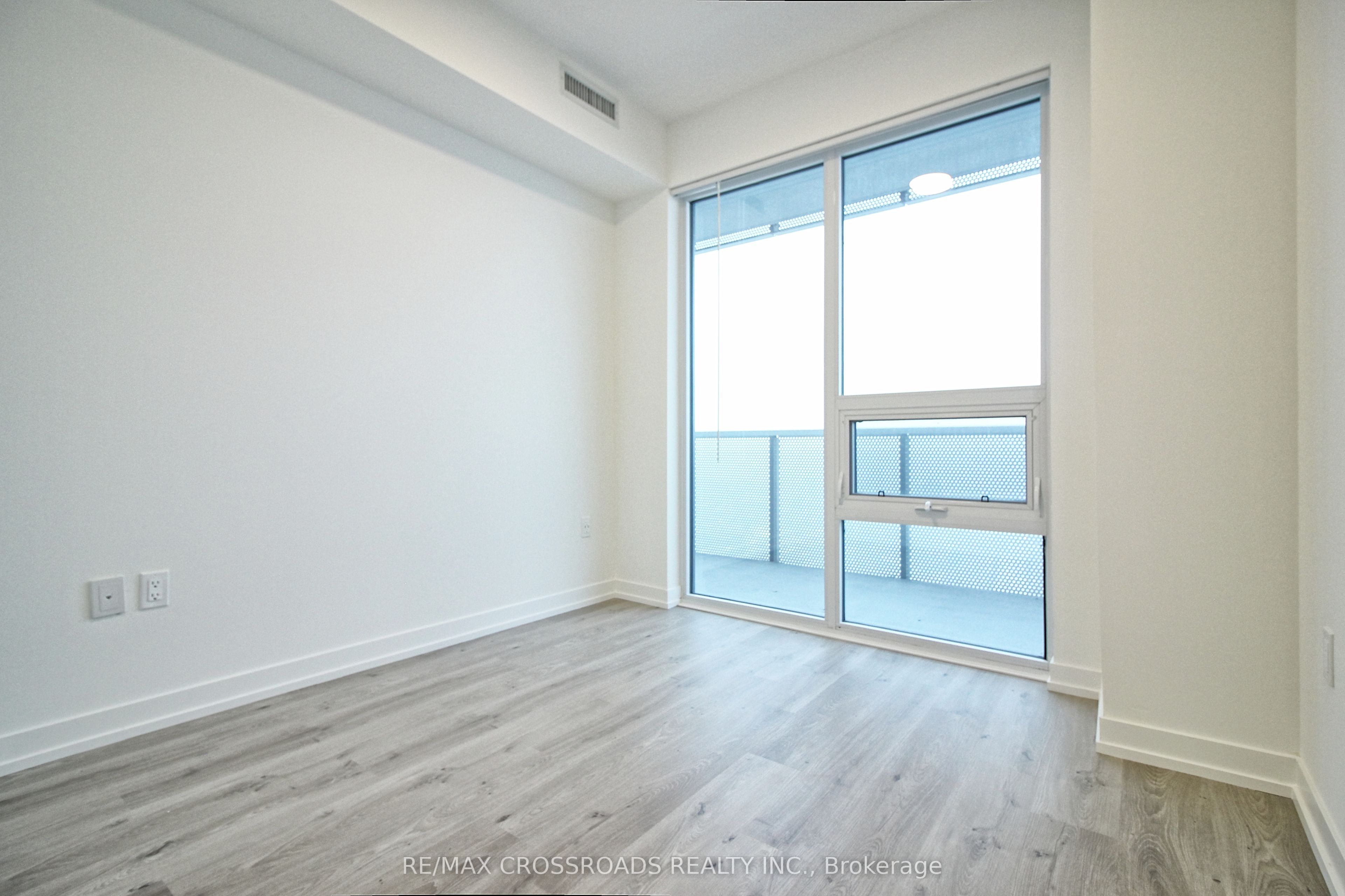 138 Downes Street 7206 Property Photo 8