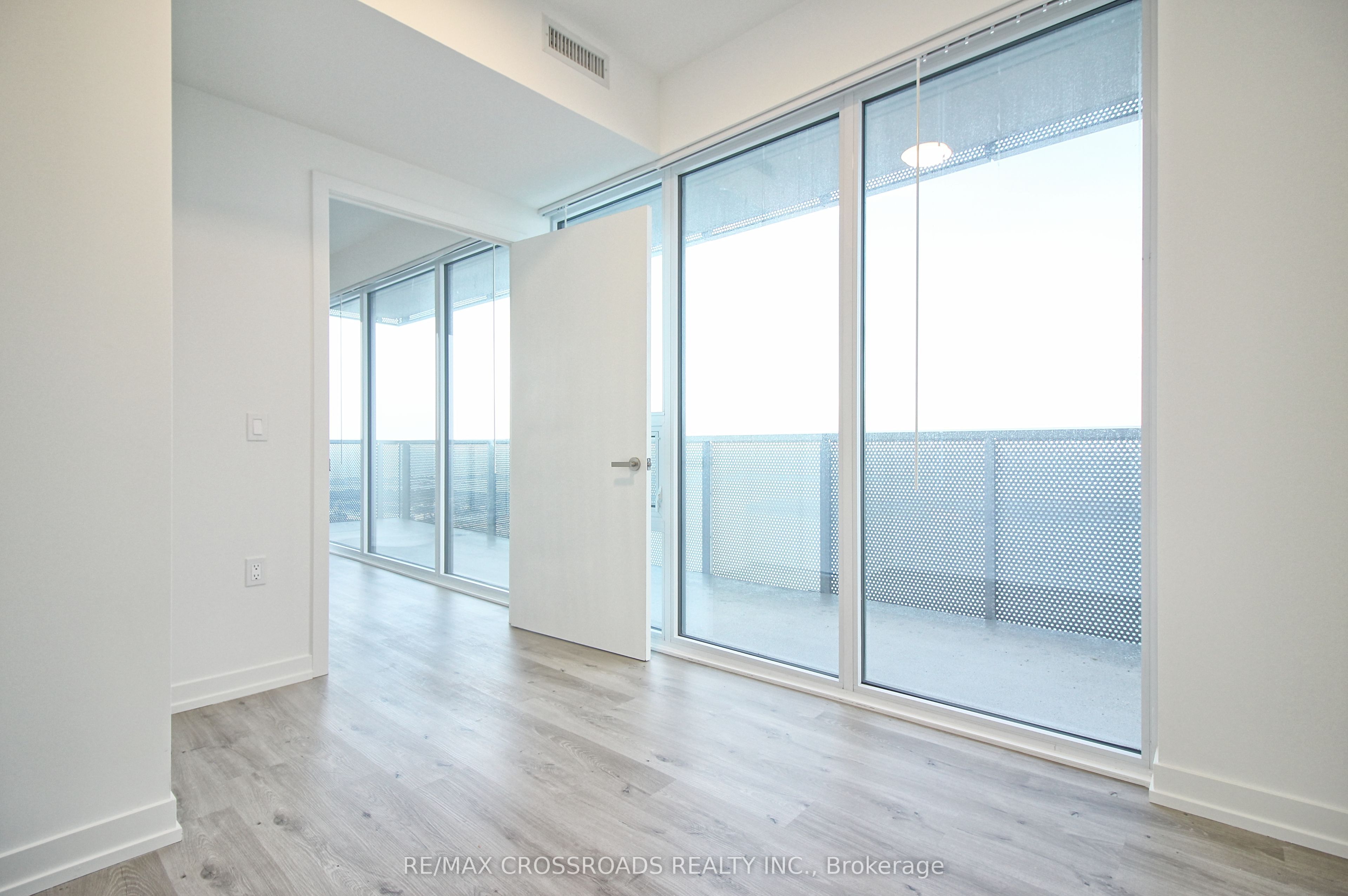 138 Downes Street 7206 Property Photo 10