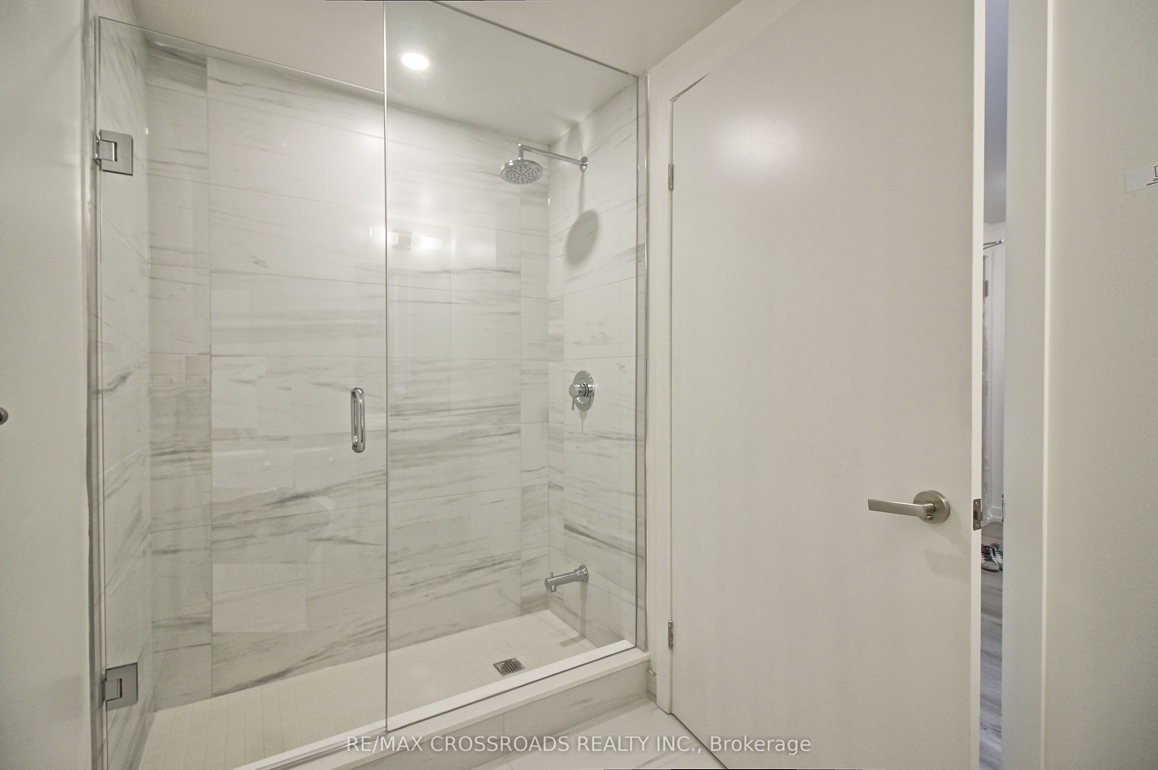 138 Downes Street 7206 Property Photo 13