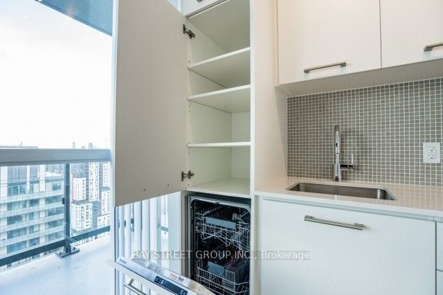 87 Peter Street 4507 Property Photo 13