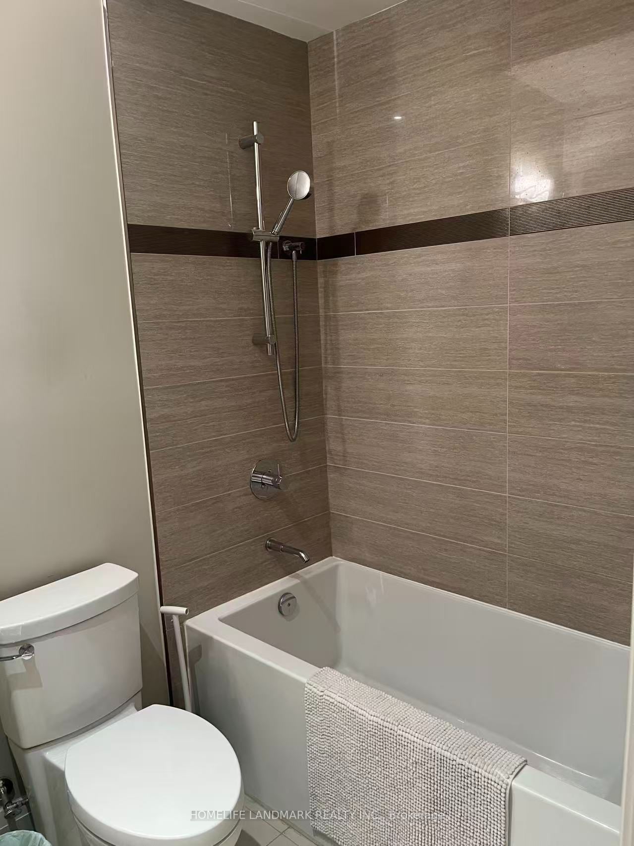 102 Wanless Avenue Lower Property Photo 5