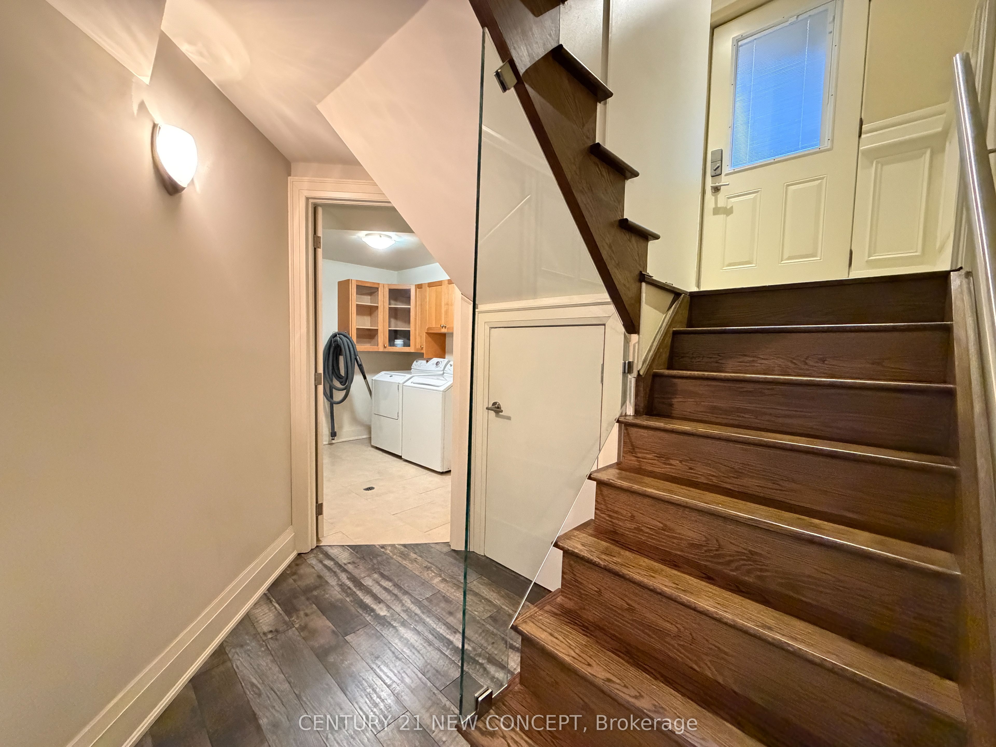 1 Lissom Crescent Basement Property Photo 9